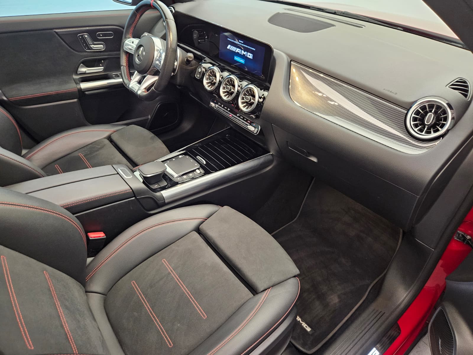 MERCEDES-BENZ GLA 35 AMG 4Matic 8G-Speedshift DCT-image-11