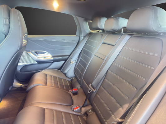 MERCEDES-BENZ C 400 94 kWh 4Matic-image-9