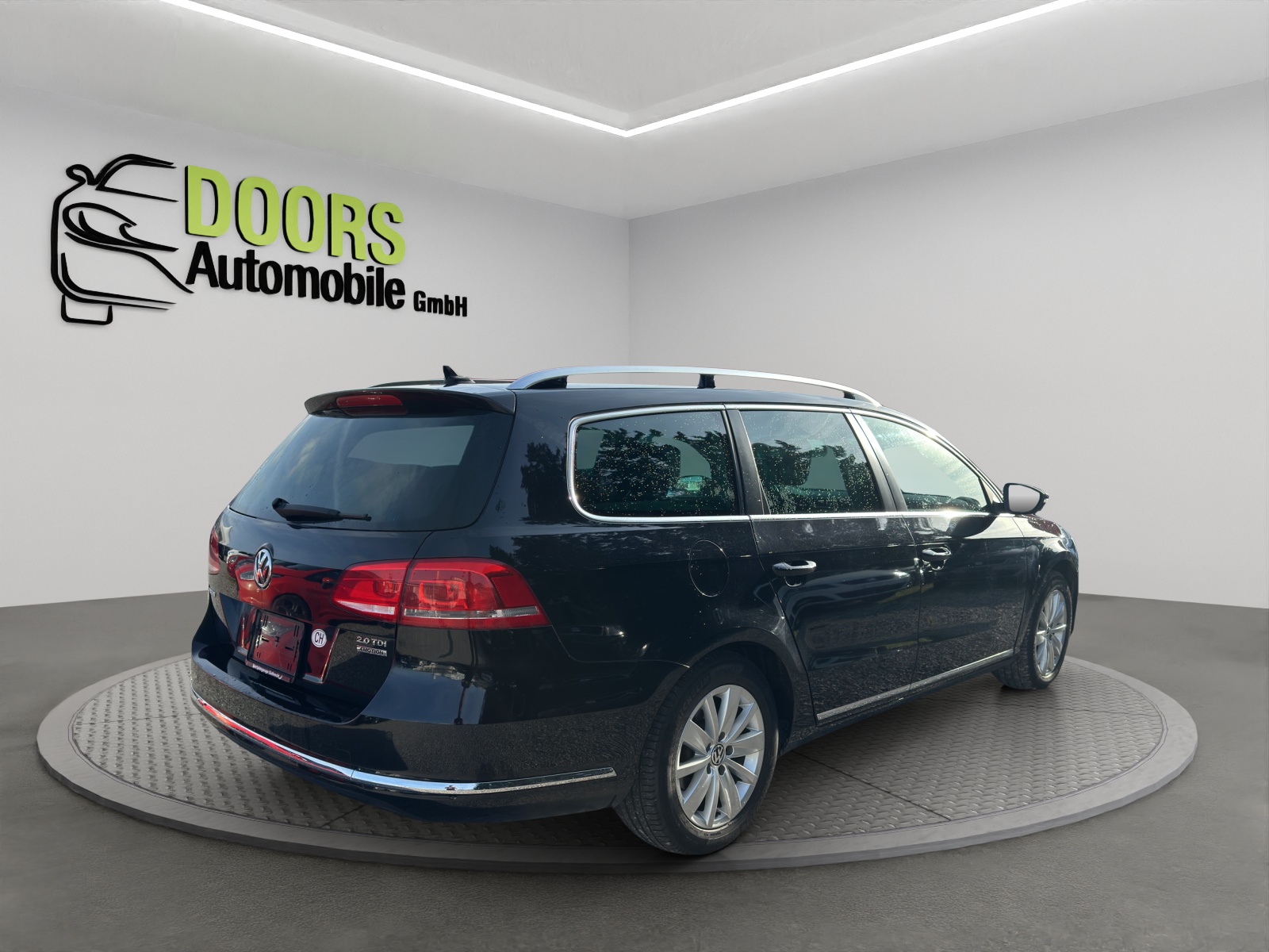 VW Passat Variant 2.0 TDI BMT Trendline-image-4