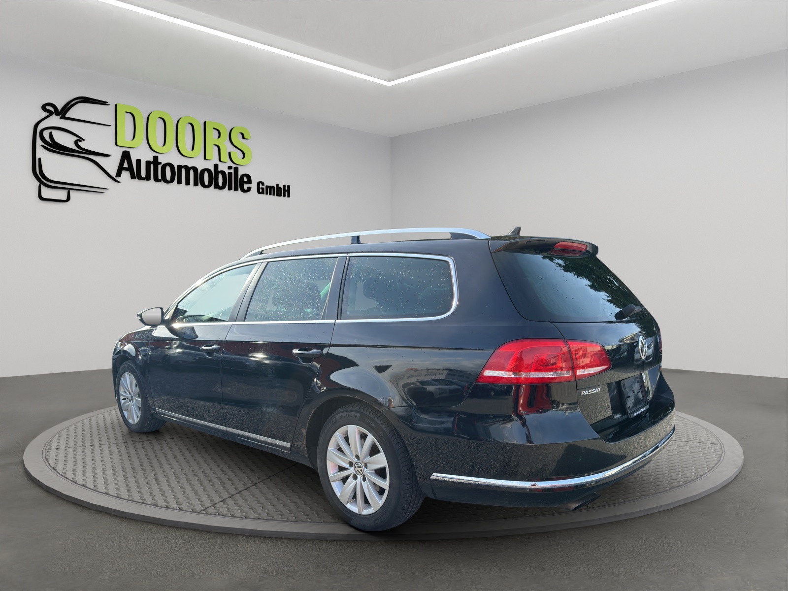 VW Passat Variant 2.0 TDI BMT Trendline-image-3