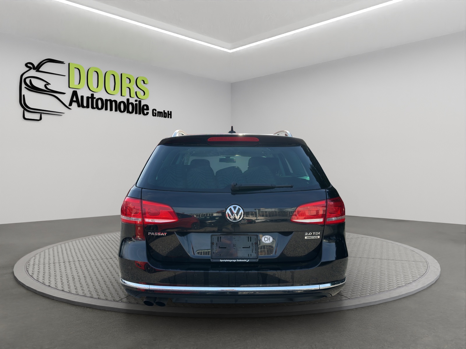 VW Passat Variant 2.0 TDI BMT Trendline-image-5
