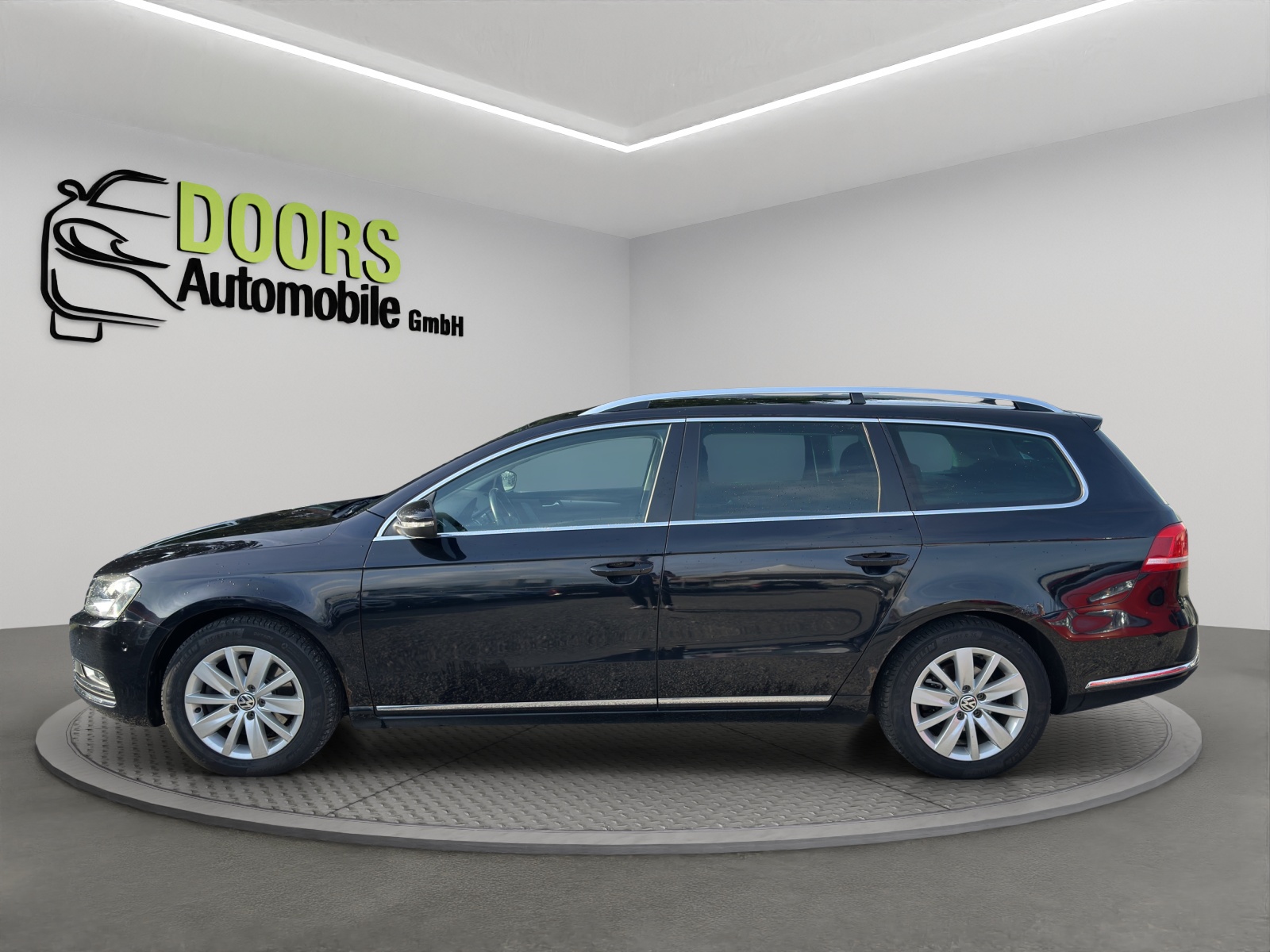 VW Passat Variant 2.0 TDI BMT Trendline-image-6