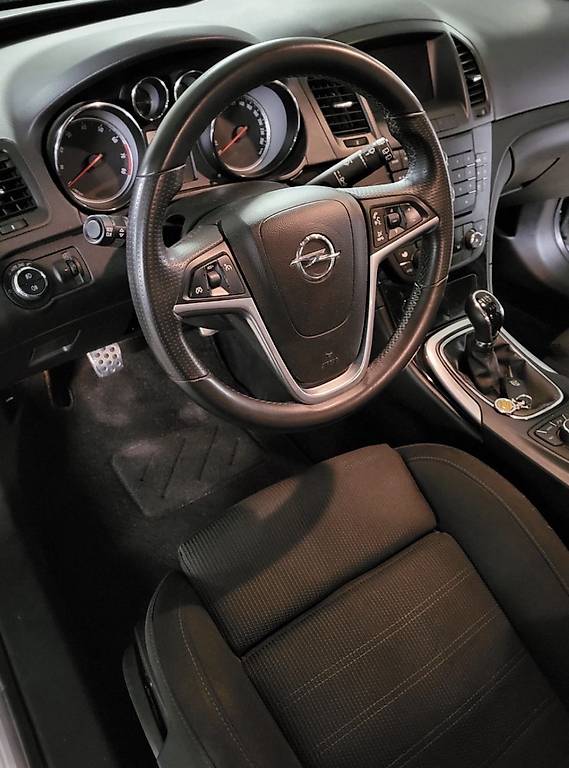 OPEL INSIGNIA-image-2