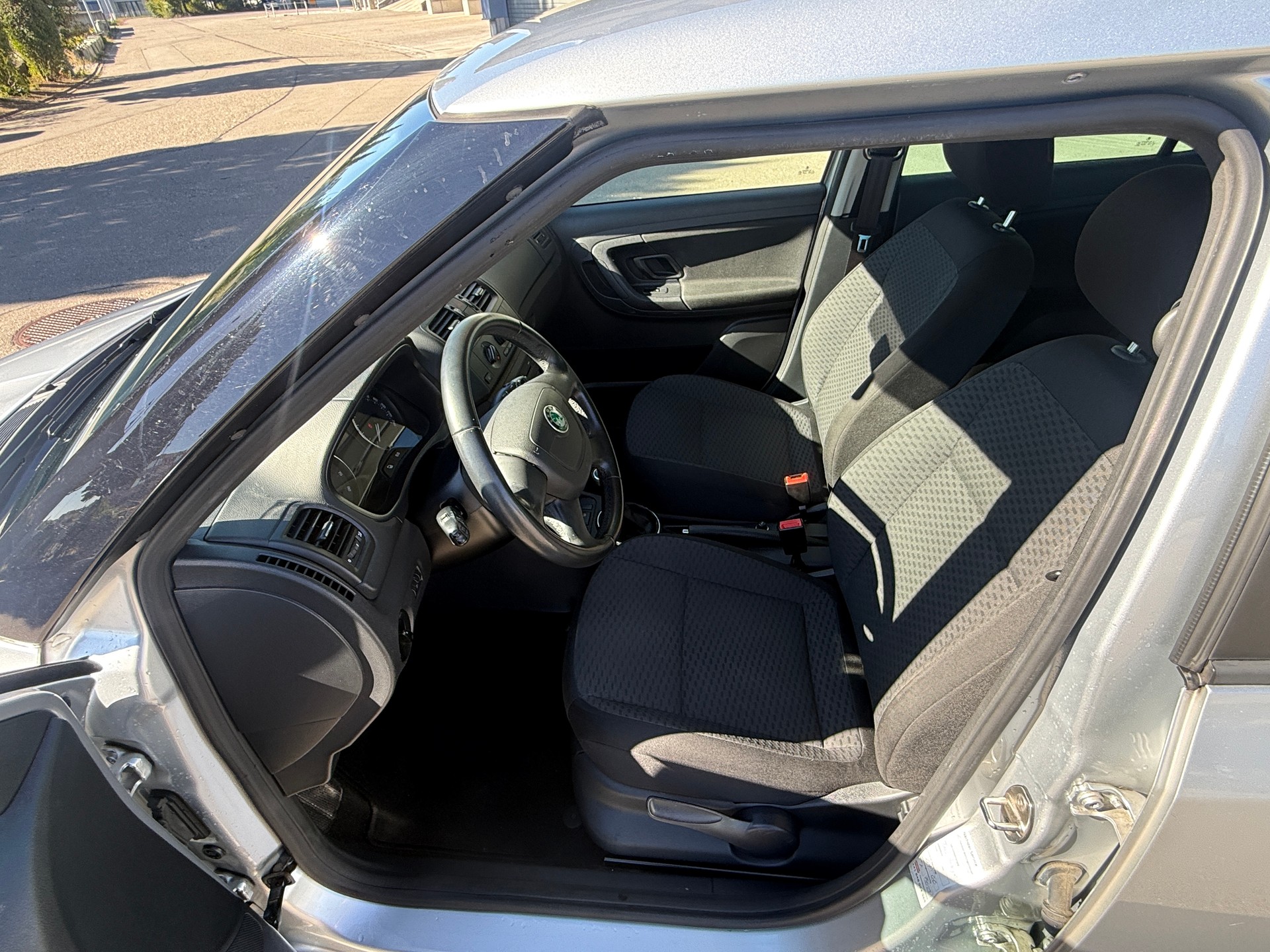SKODA Fabia 1.2 Ambition-image-7