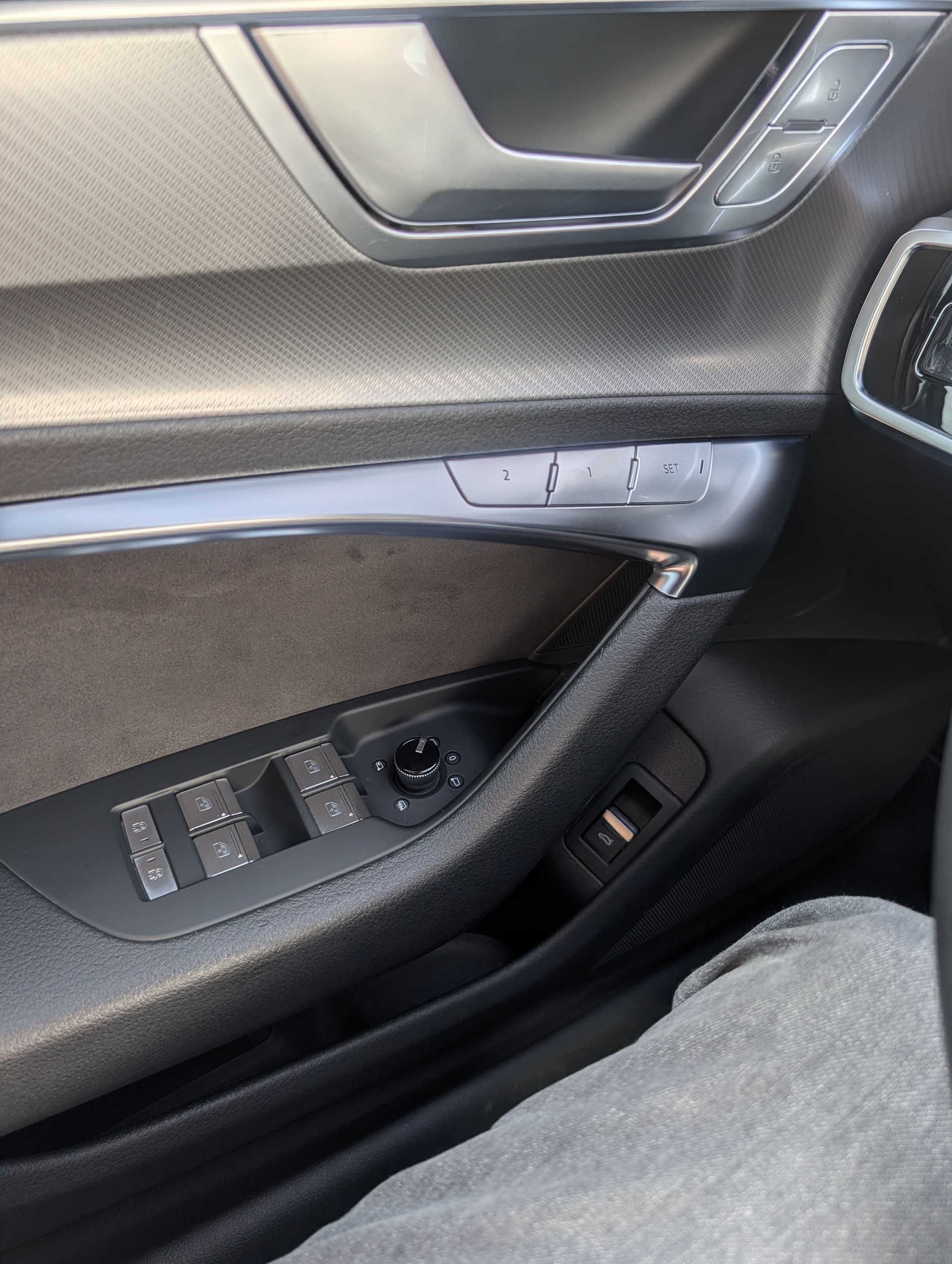 AUDI 3.0 50 TDI Design quattro T-Tronic-image-14