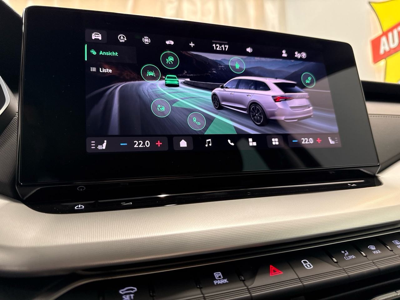 SKODA Octavia Combi 1.5 TSI mHEV DSG Selection-image-8