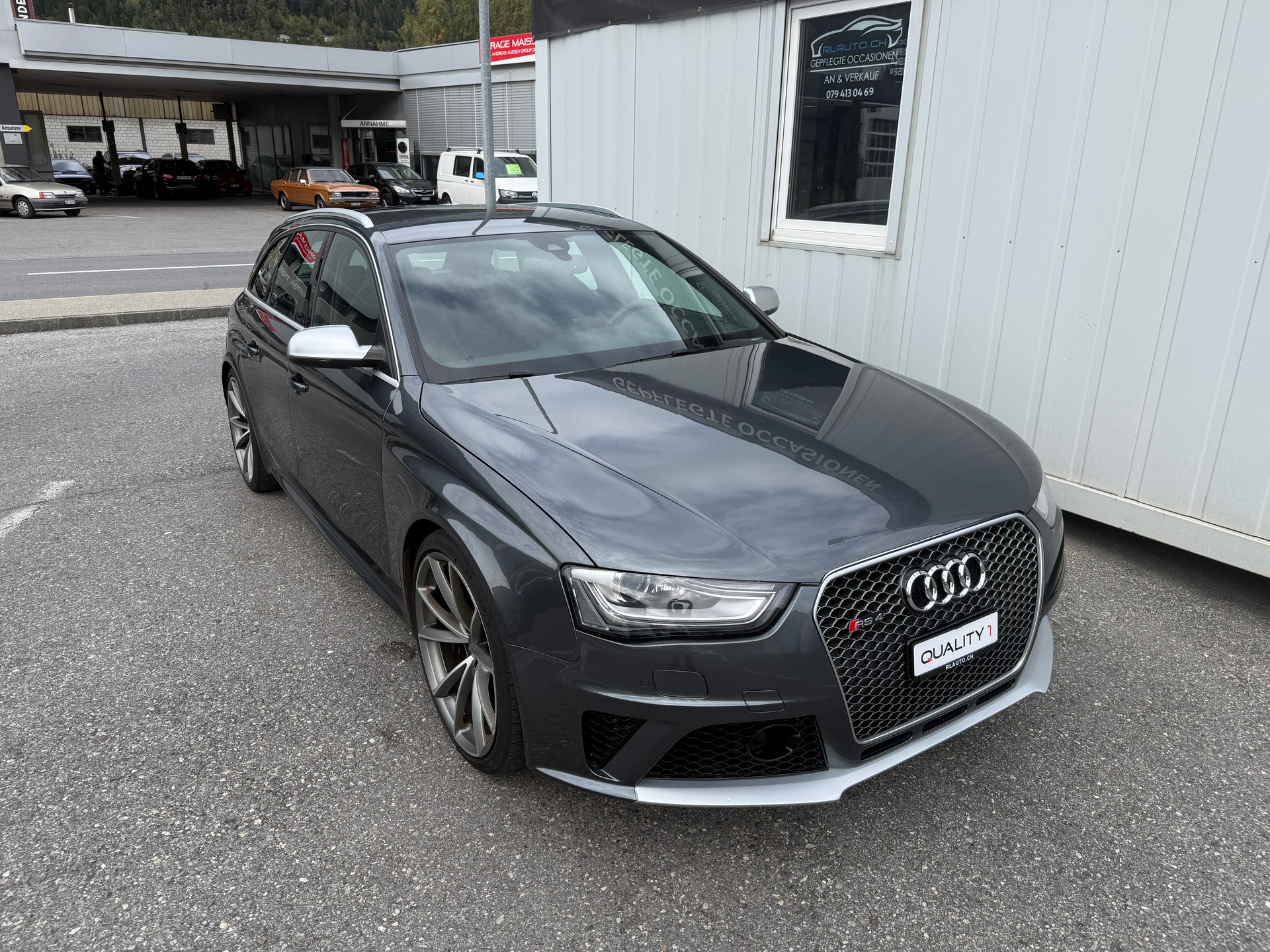 AUDI RS4 Avant 4.2 FSI V8 quattro S-tronic-image-0