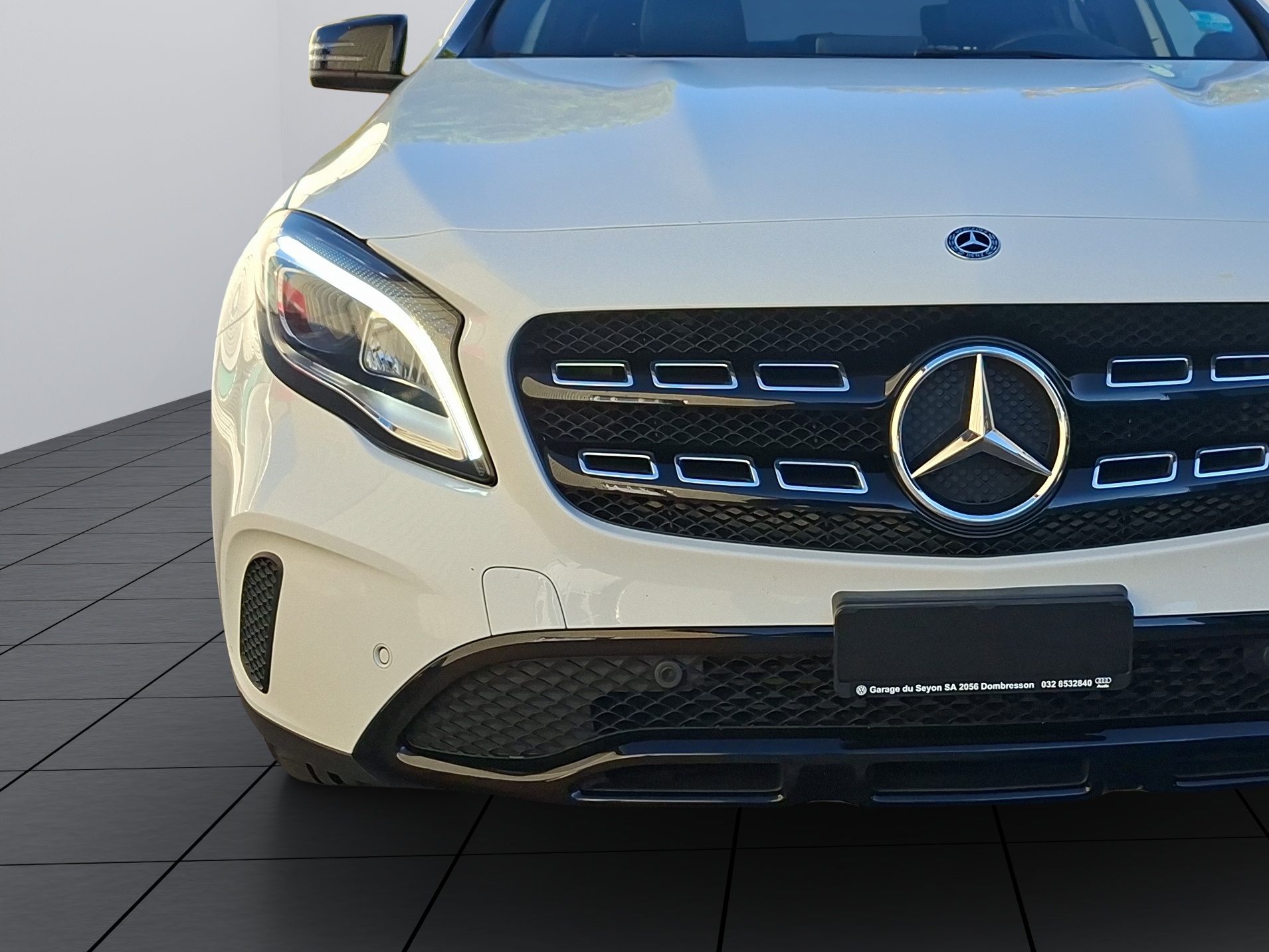 MERCEDES-BENZ GLA 200 Style 7G-DCT-image-9