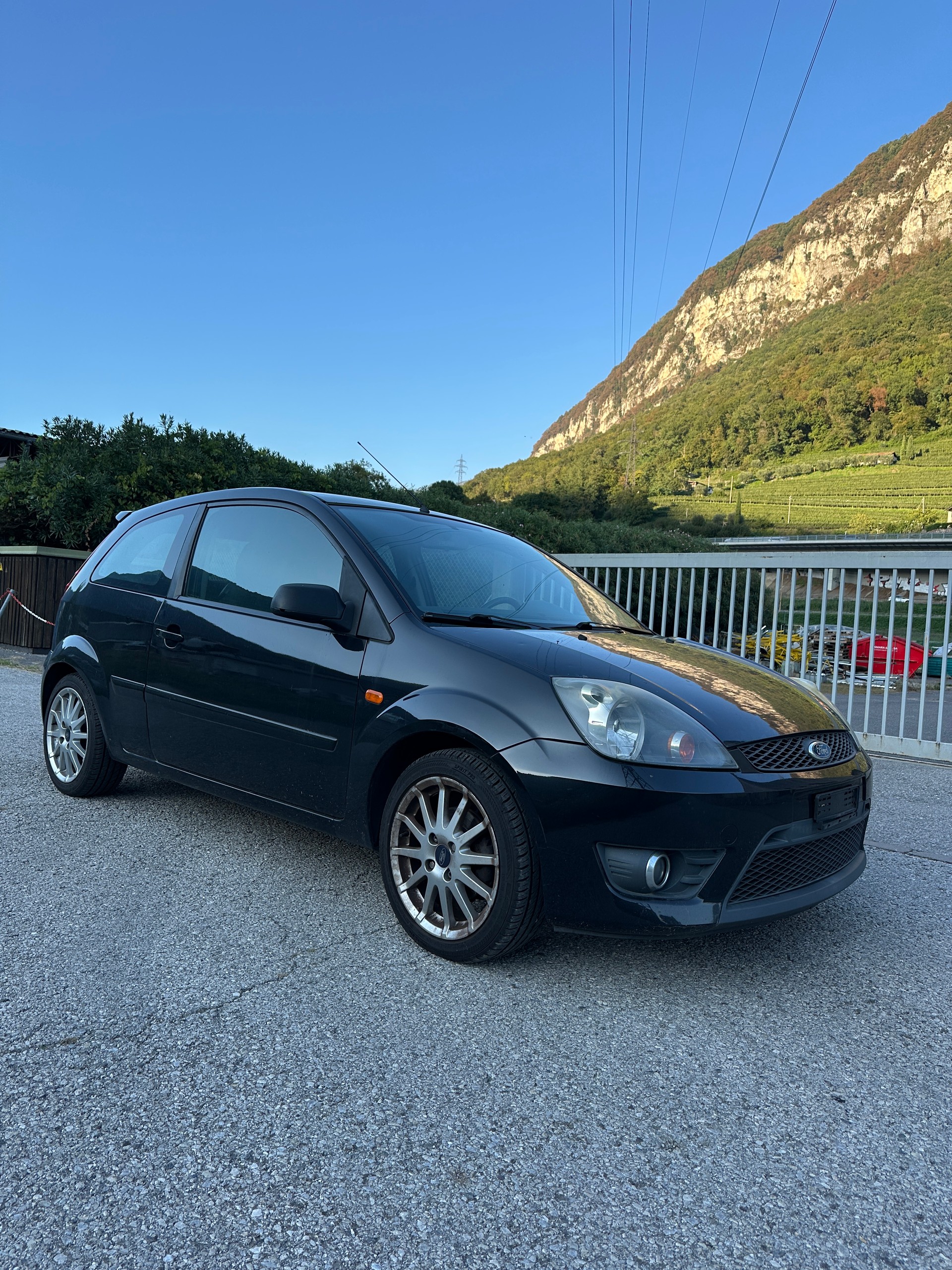 FORD Fiesta 1.6 16V S-image-2