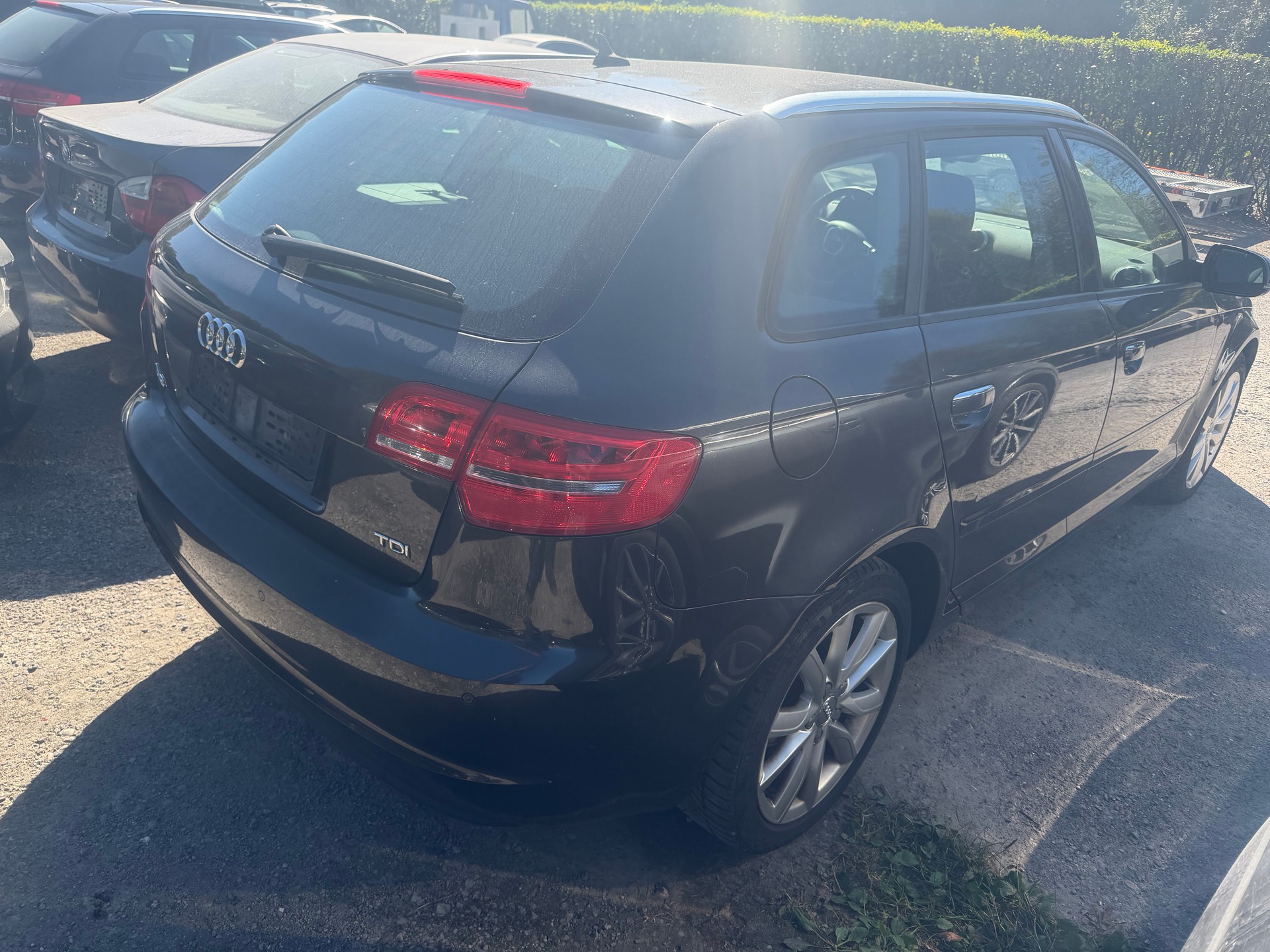 AUDI A3 Sportback 1.6 TDI Ambition-image-2
