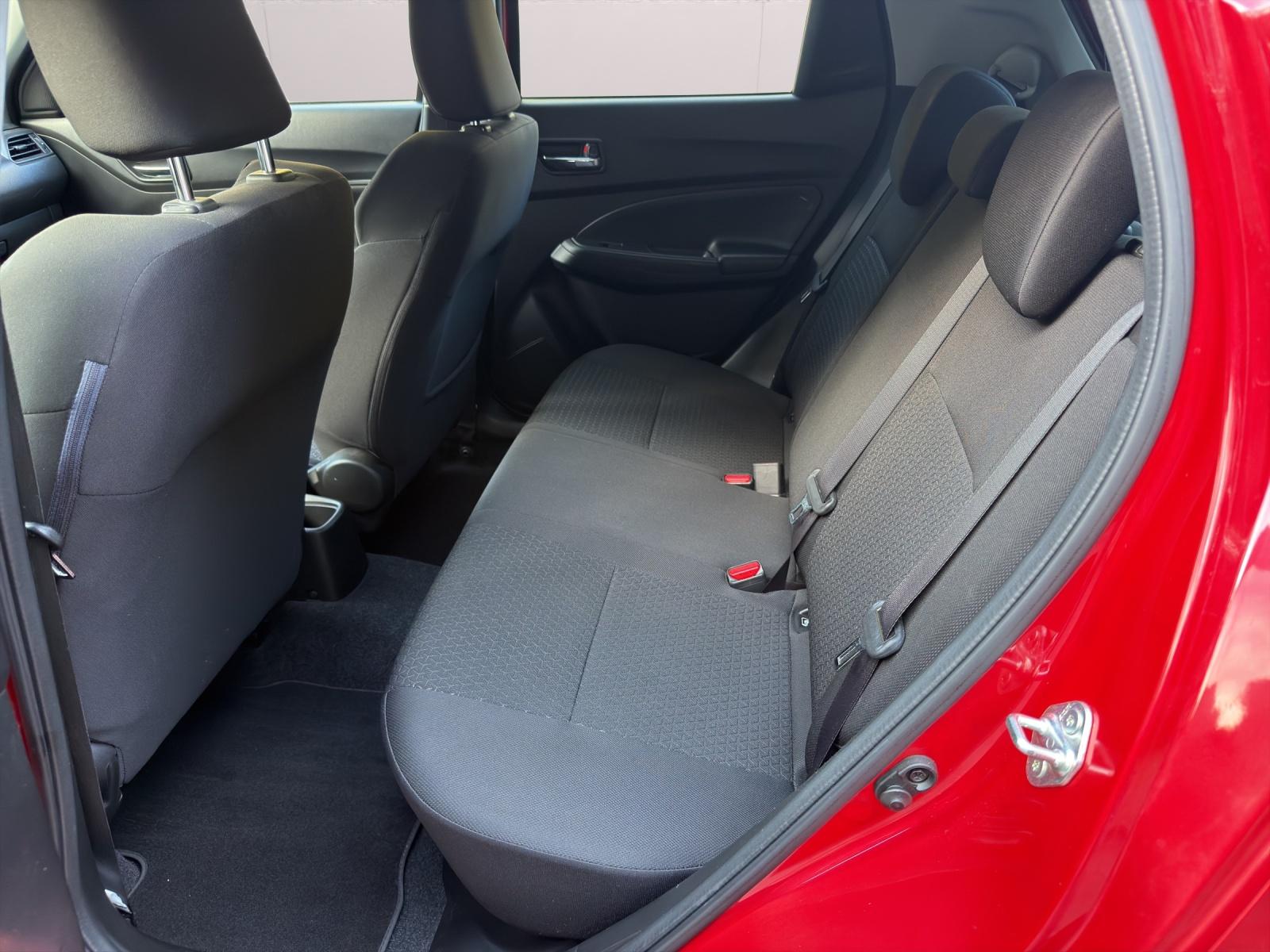 SUZUKI Swift 1.2 Tradizio Top Hybrid 4x4-image-13