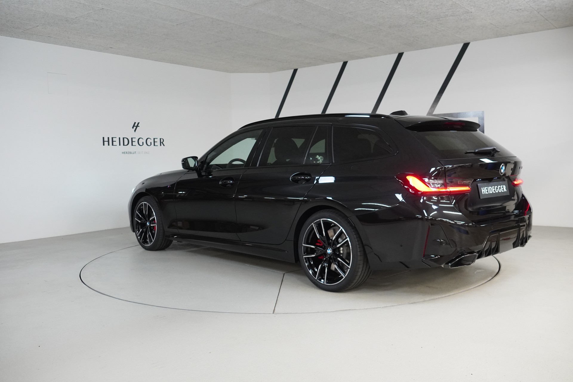 BMW M340i xDrive 48V Touring Steptronic M Sport Pro-image-6