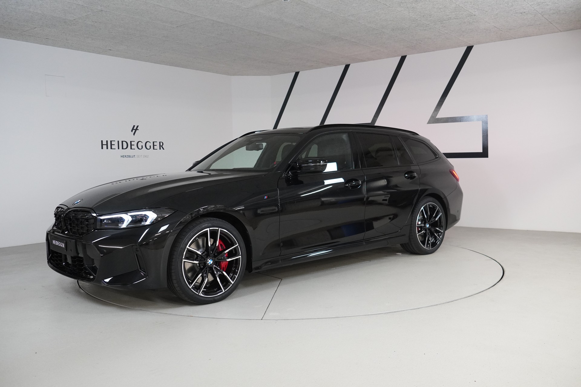 BMW M340i xDrive 48V Touring Steptronic M Sport Pro-image-0