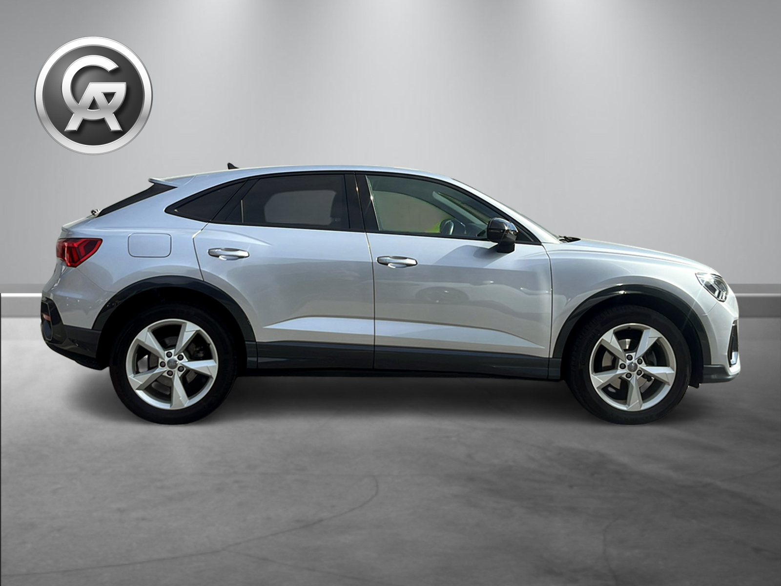 AUDI Q3 Sportback 35 TFSI S-tronic-image-9