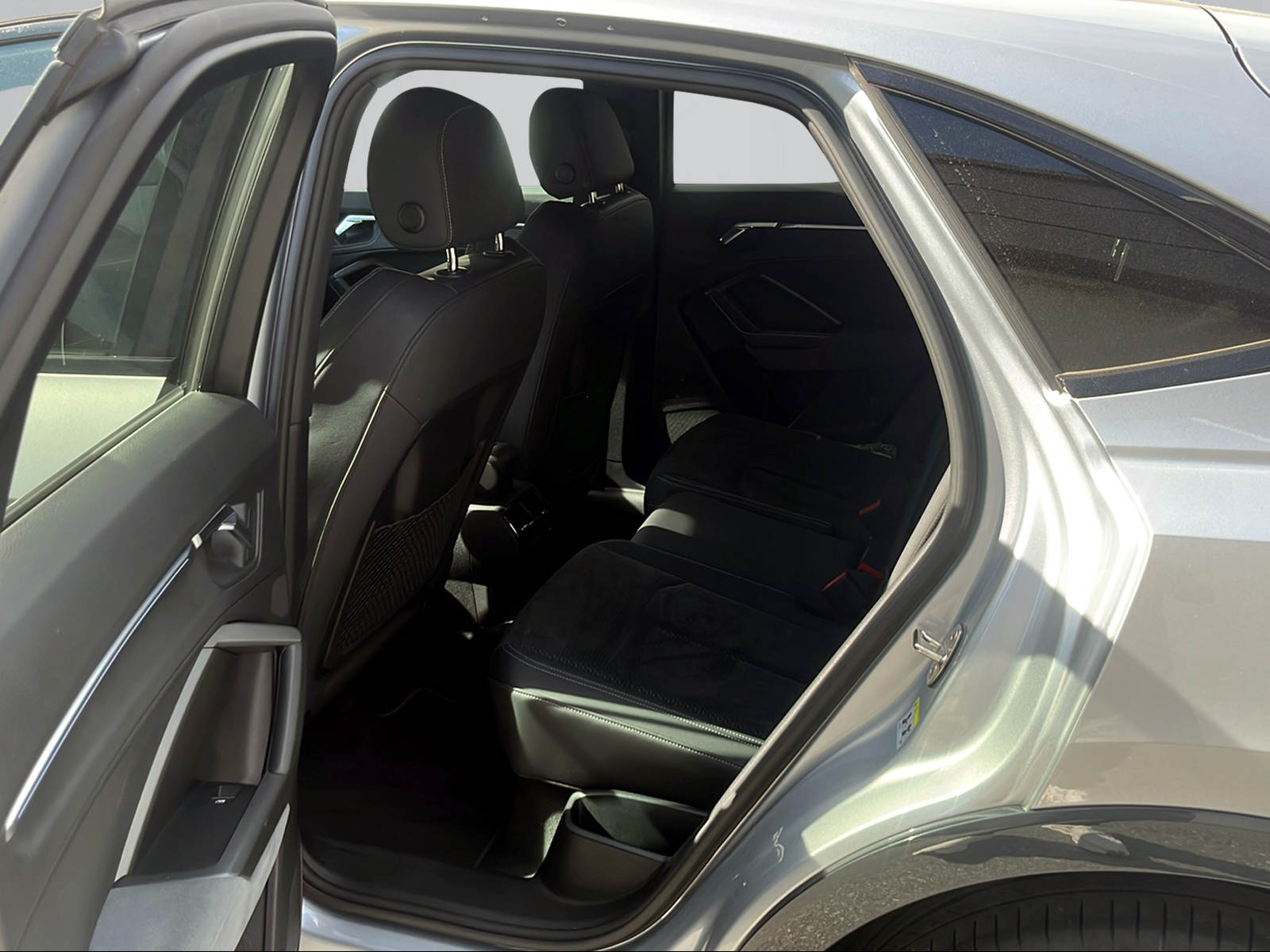 AUDI Q3 Sportback 35 TFSI S-tronic-image-5