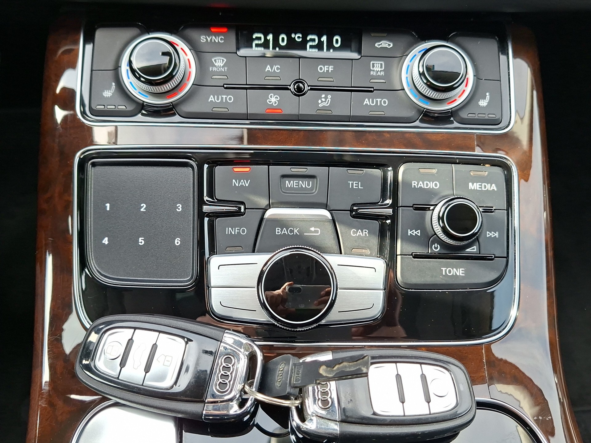AUDI A8 3.0 TDI ultra quattro tiptronic-image-20