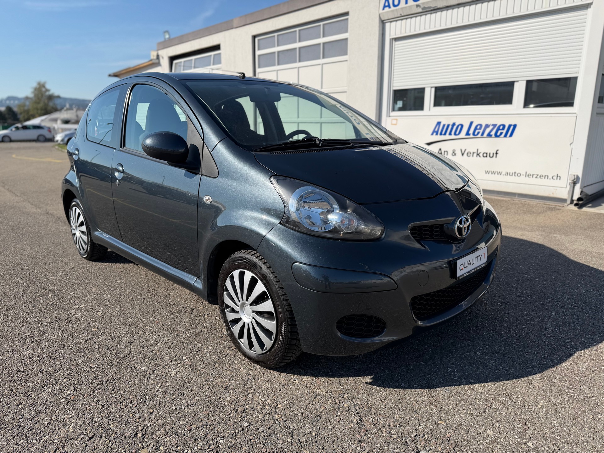 TOYOTA Aygo 1.0 Linea Sol Multimode-image-0