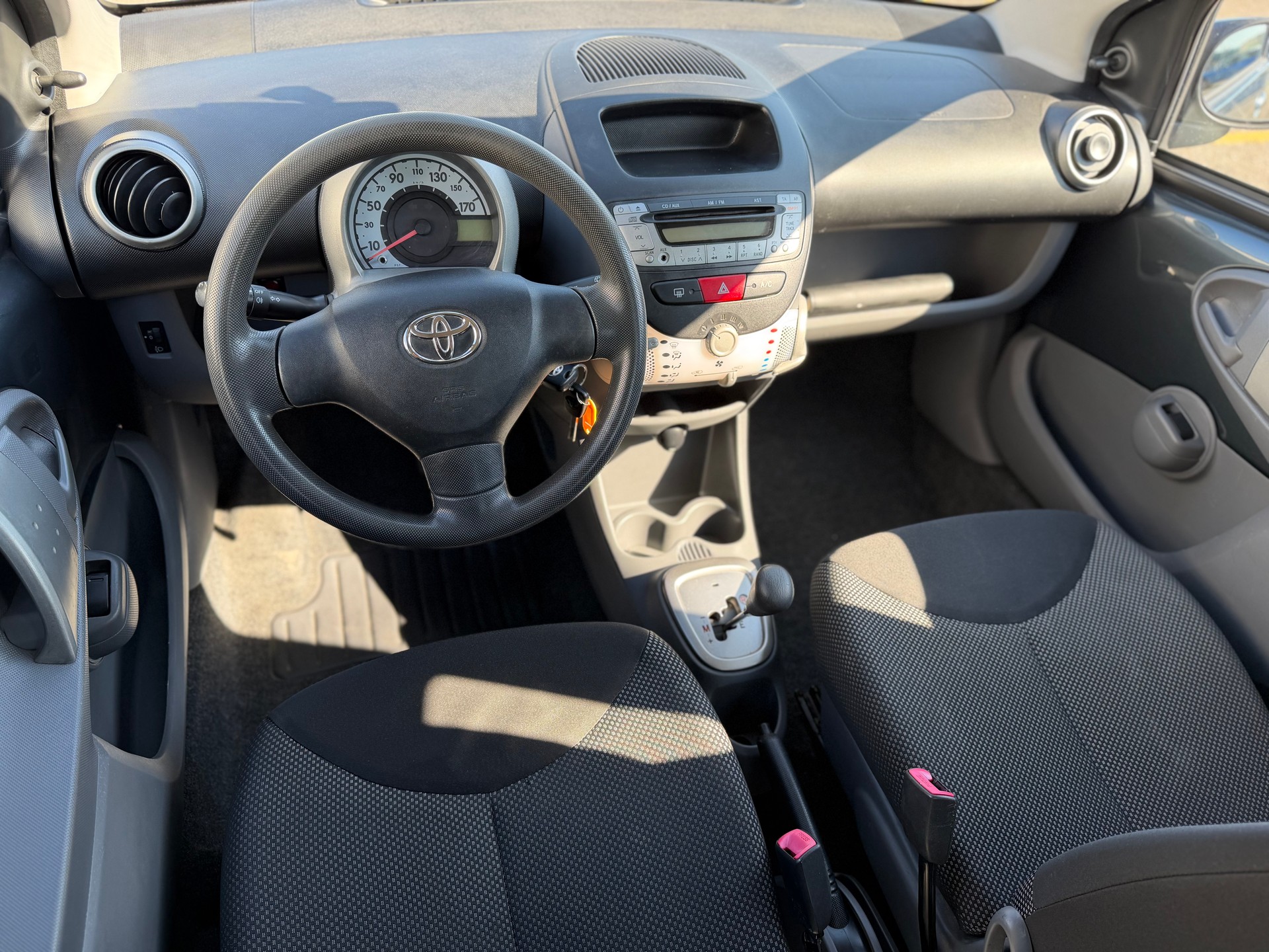 TOYOTA Aygo 1.0 Linea Sol Multimode-image-7