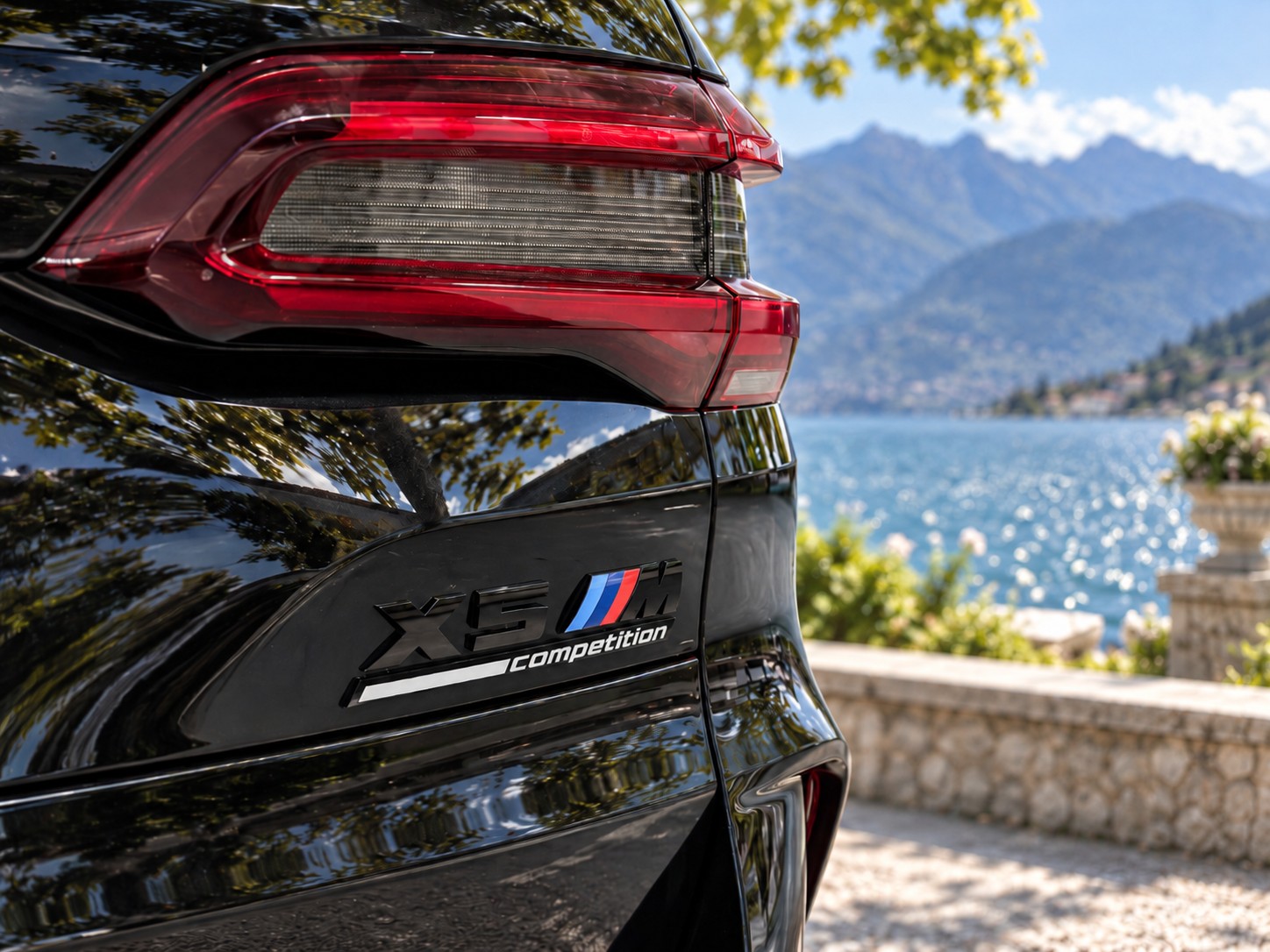 BMW M Competition-image-3