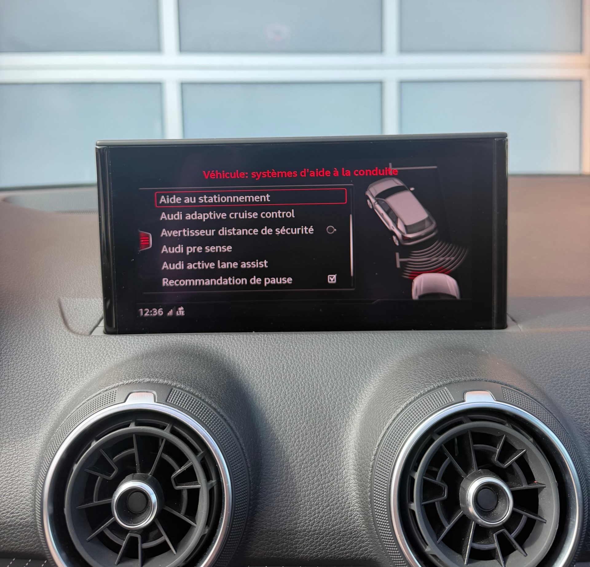 AUDI Q2 35 TFSI S-Line Attraction S-tronic-image-11