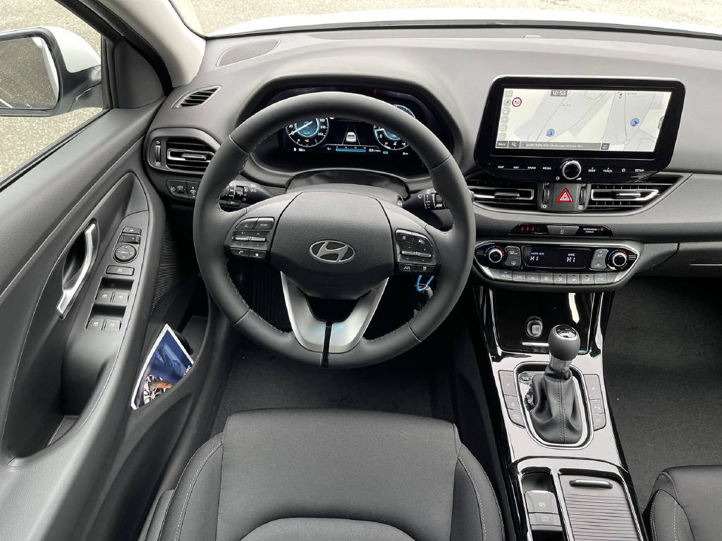 HYUNDAI i30 1.5 T-GDi Amplia 48V MH DCT-image-7