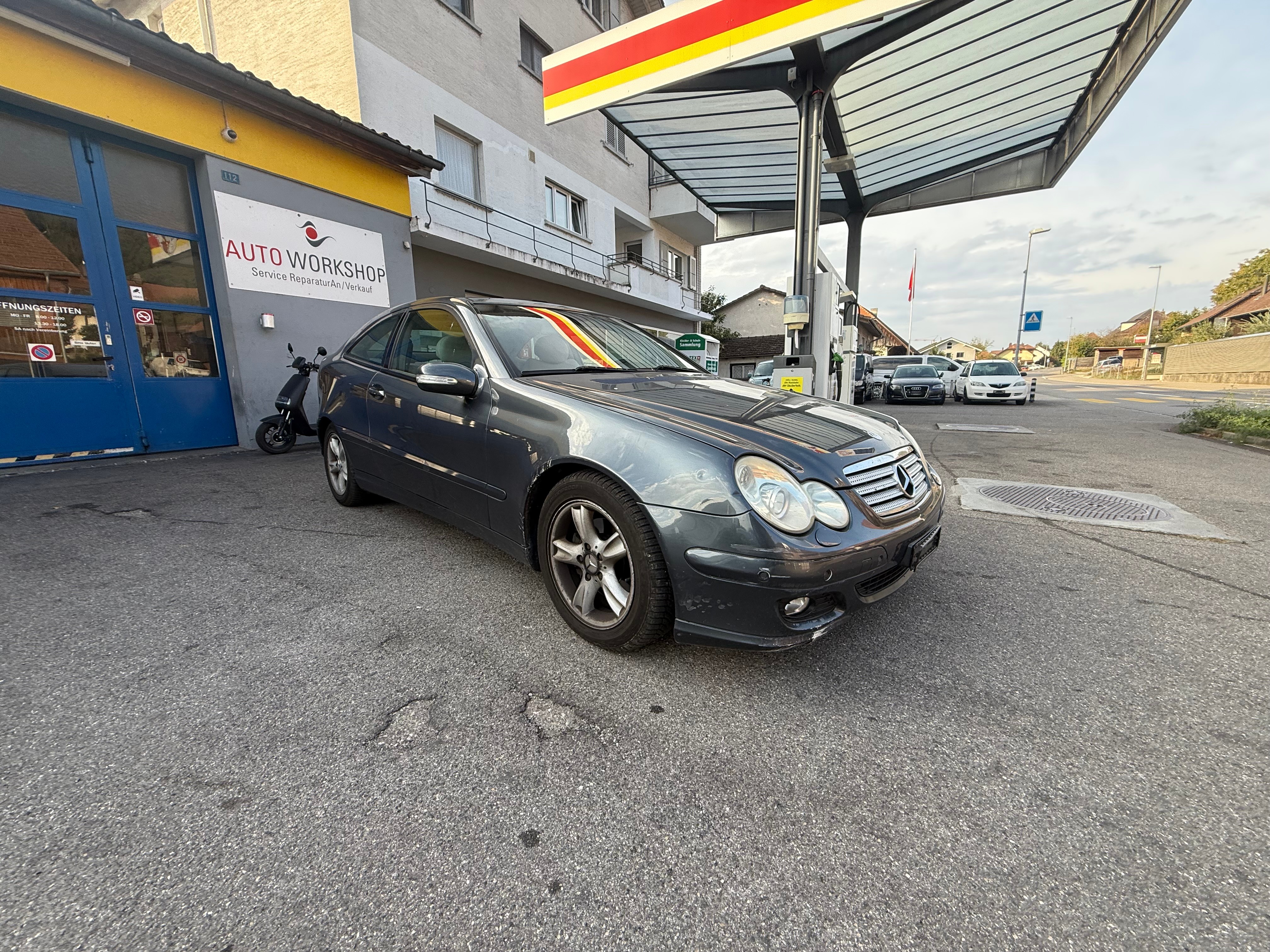 Car photo