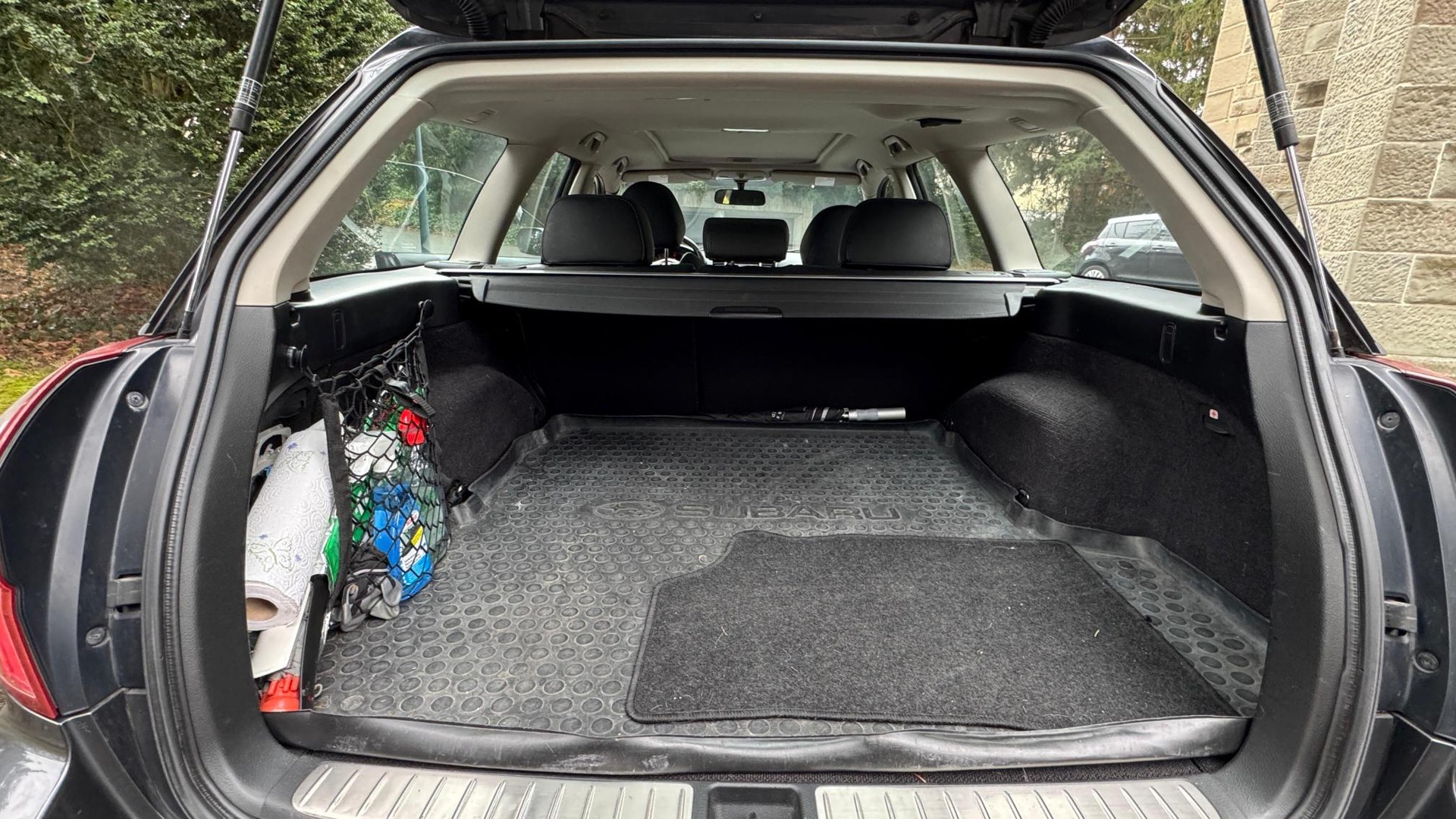 SUBARU 3.0 R Executive S-image-4