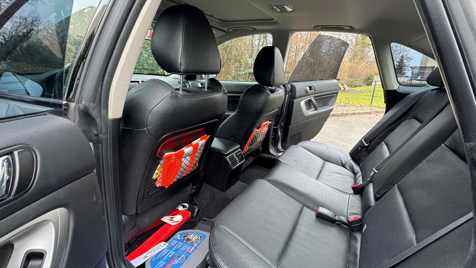 SUBARU 3.0 R Executive S-image-3
