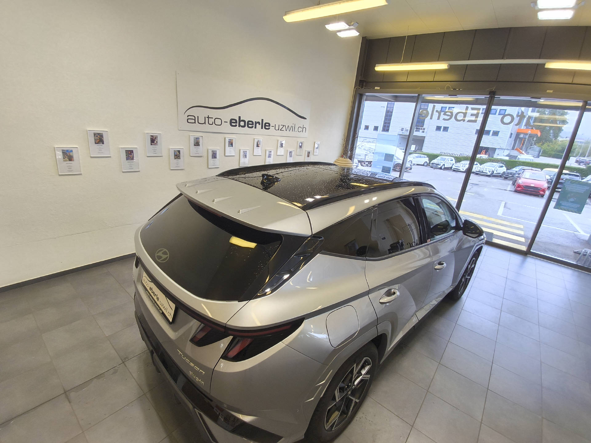 HYUNDAI Tucson 1.6 T-GDi PHEV N-Line 4WD-image-11