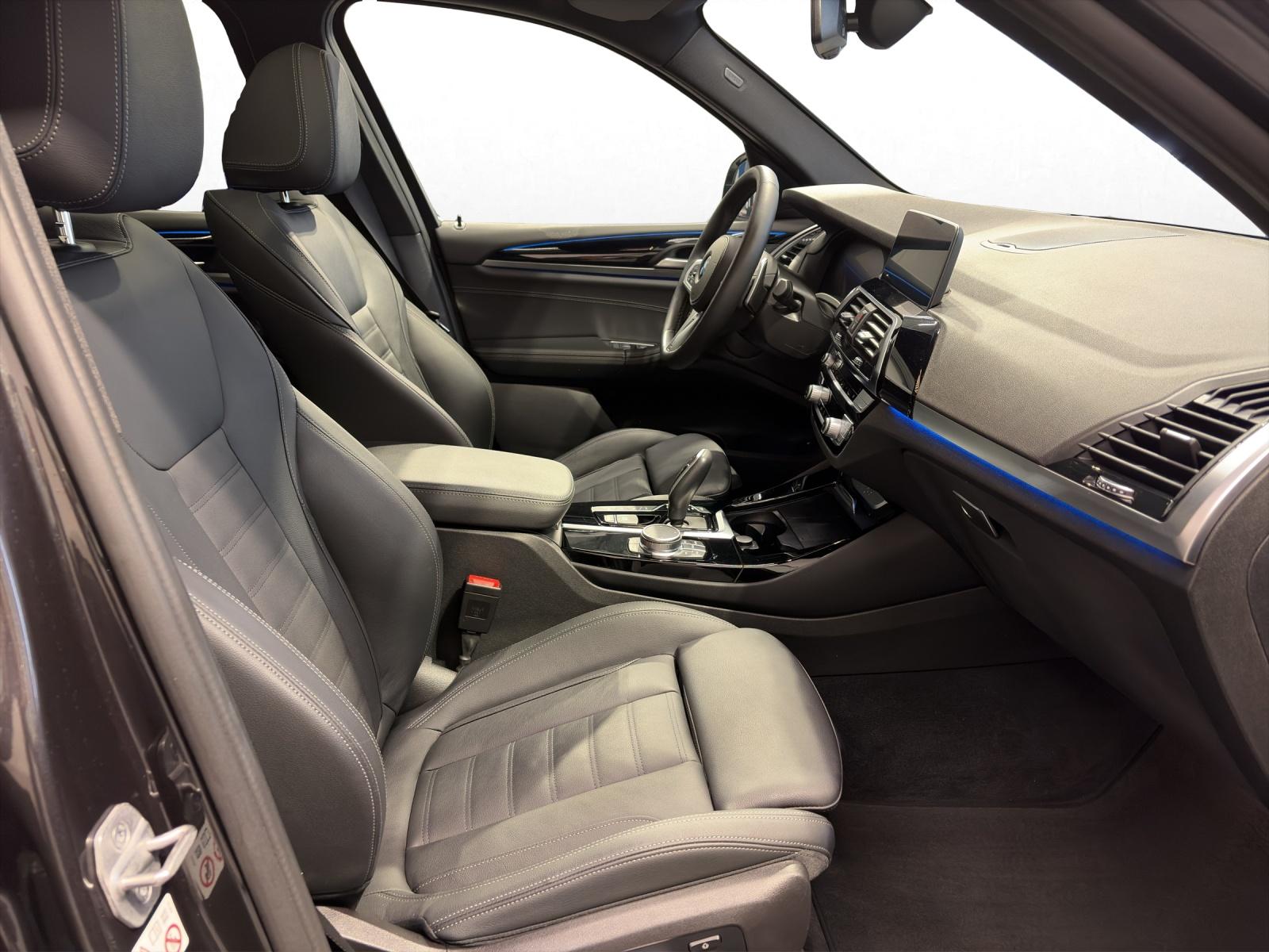 BMW X3 30e xDrive-image-15
