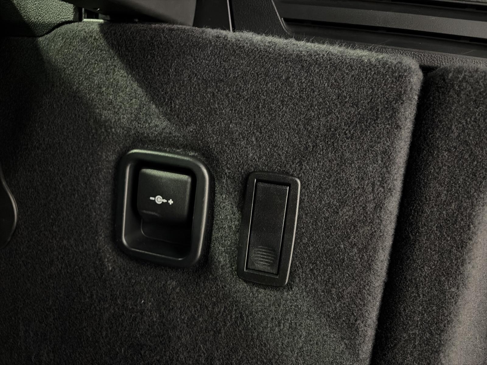 BMW X3 30e xDrive-image-19
