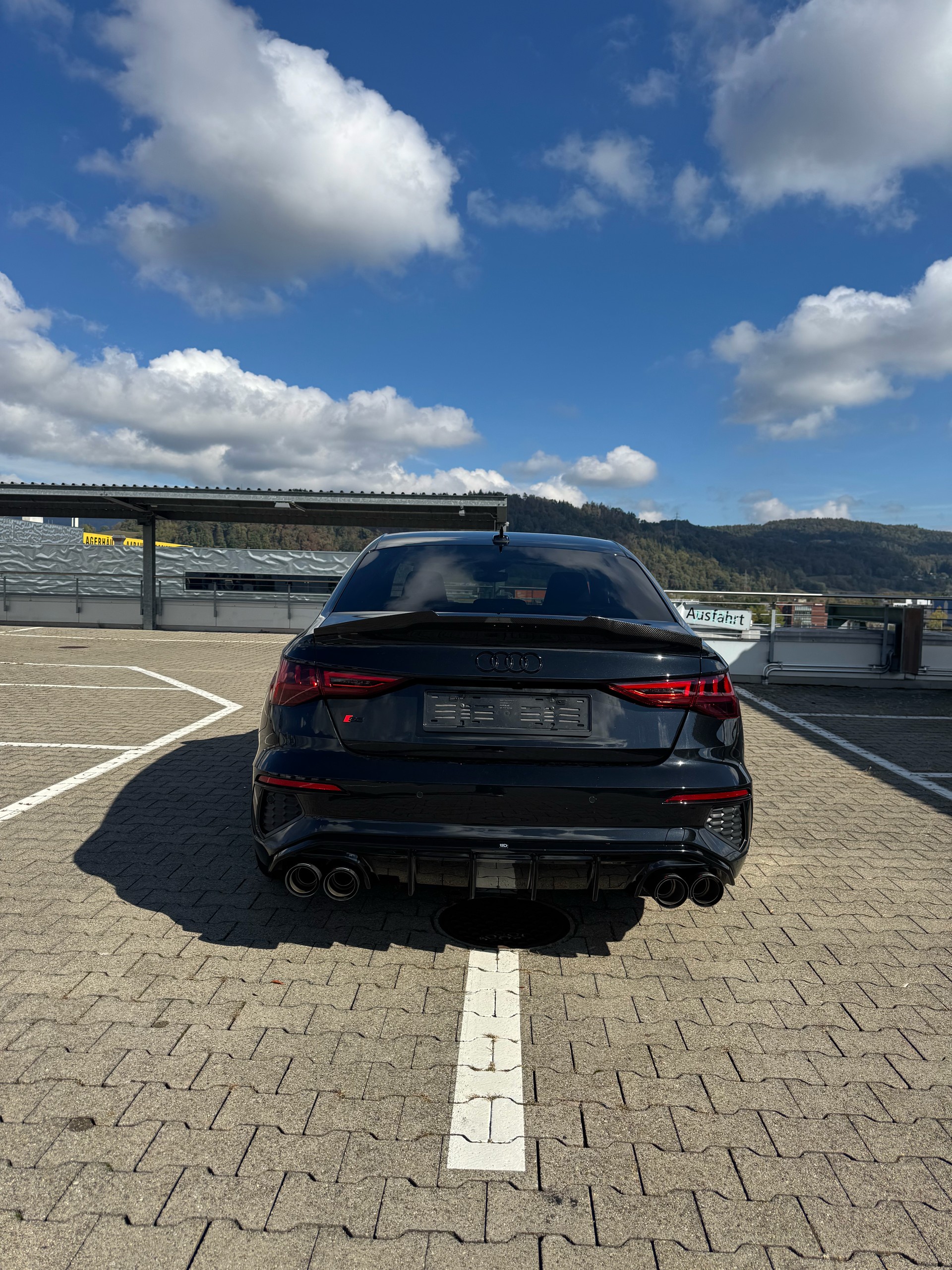 AUDI A3 Limousine 35 TFSI S-Line S-tronic-image-3