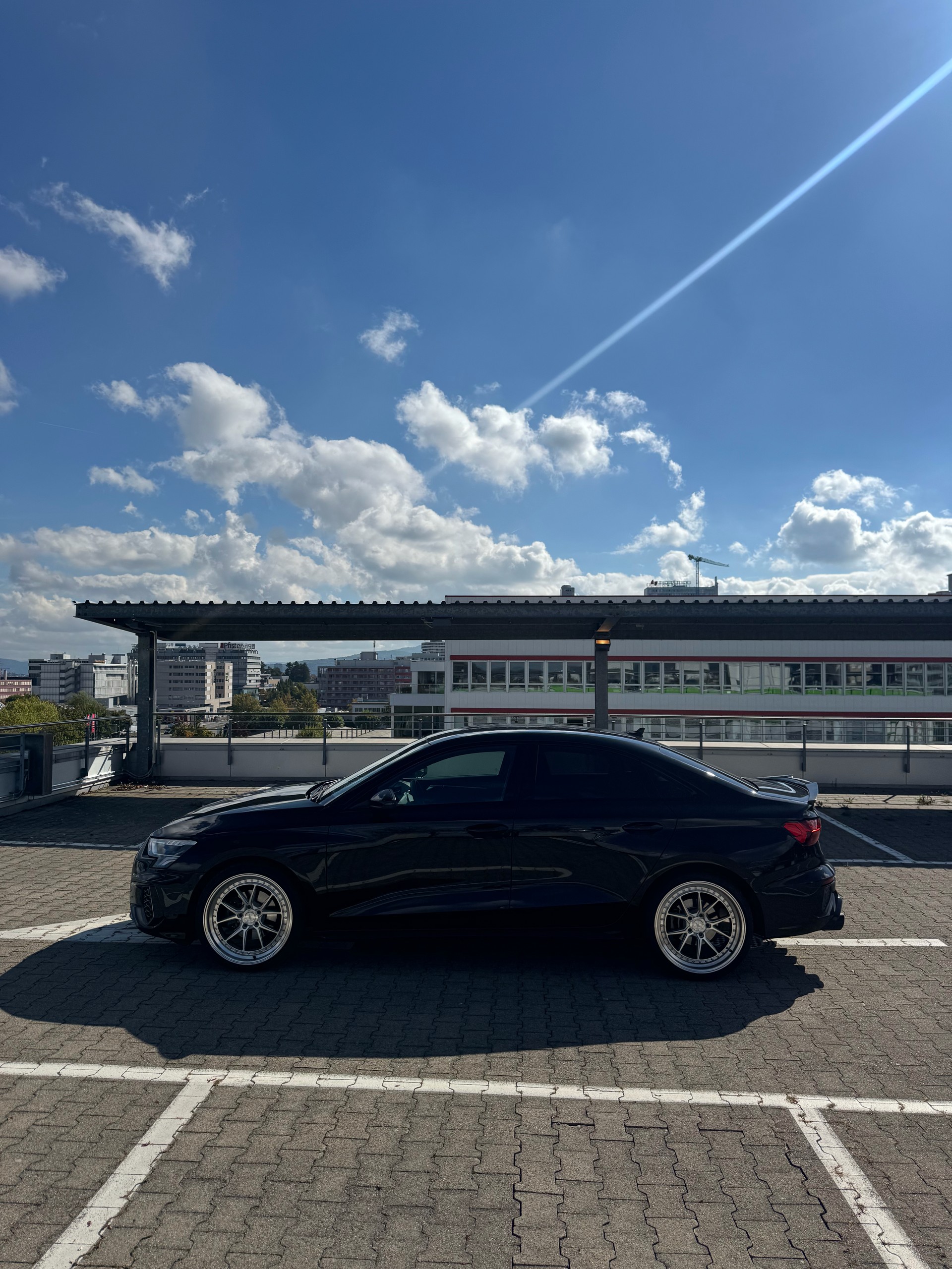 AUDI A3 Limousine 35 TFSI S-Line S-tronic-image-4