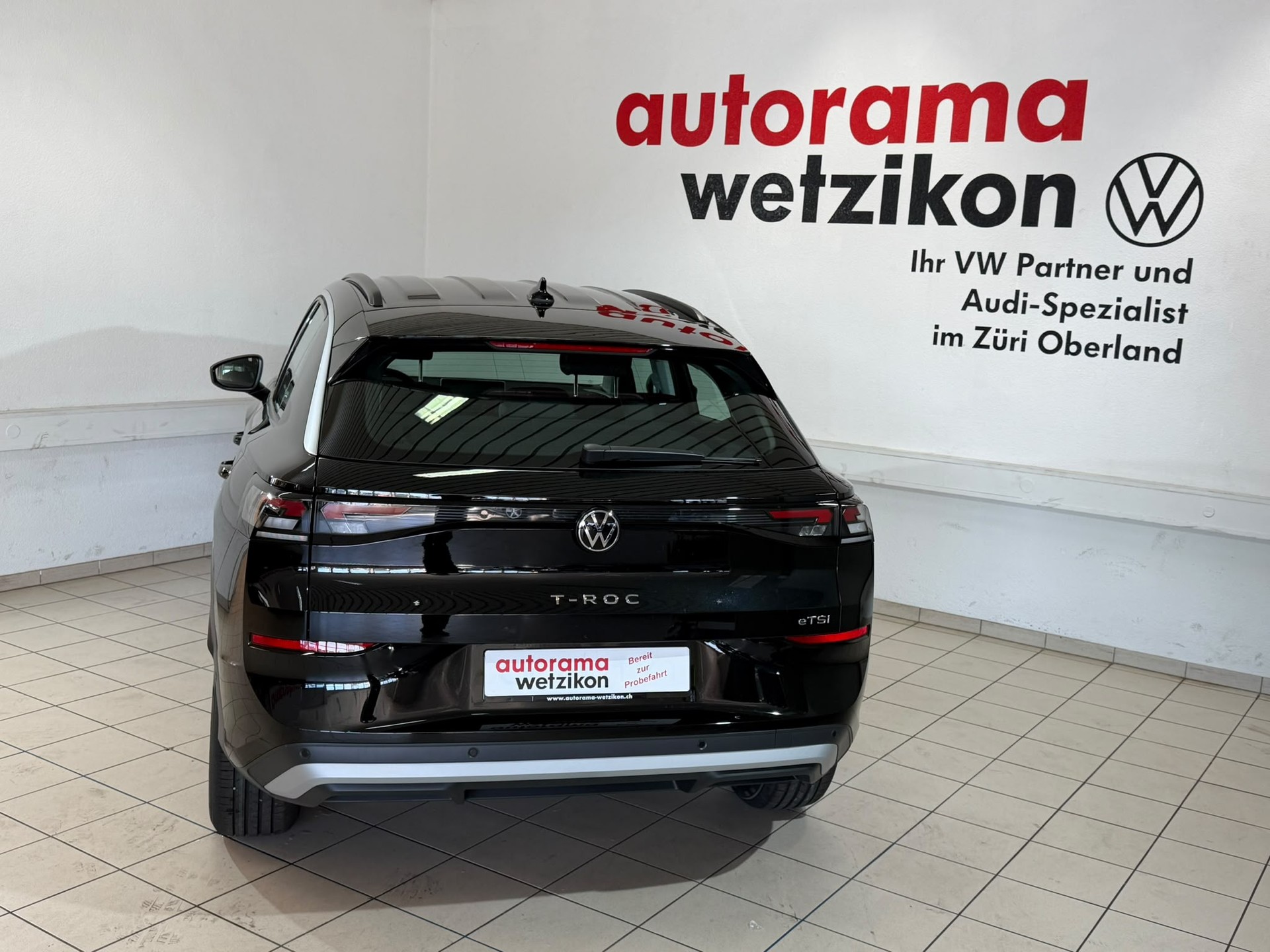 VW T-Roc 1.5 eTSI mHEV Trend DSG-showroom-element-3