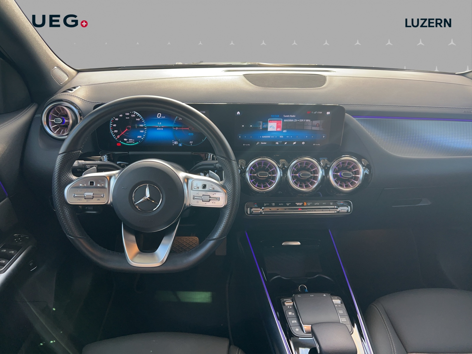 MERCEDES-BENZ EQA 300 4Matic-image-10