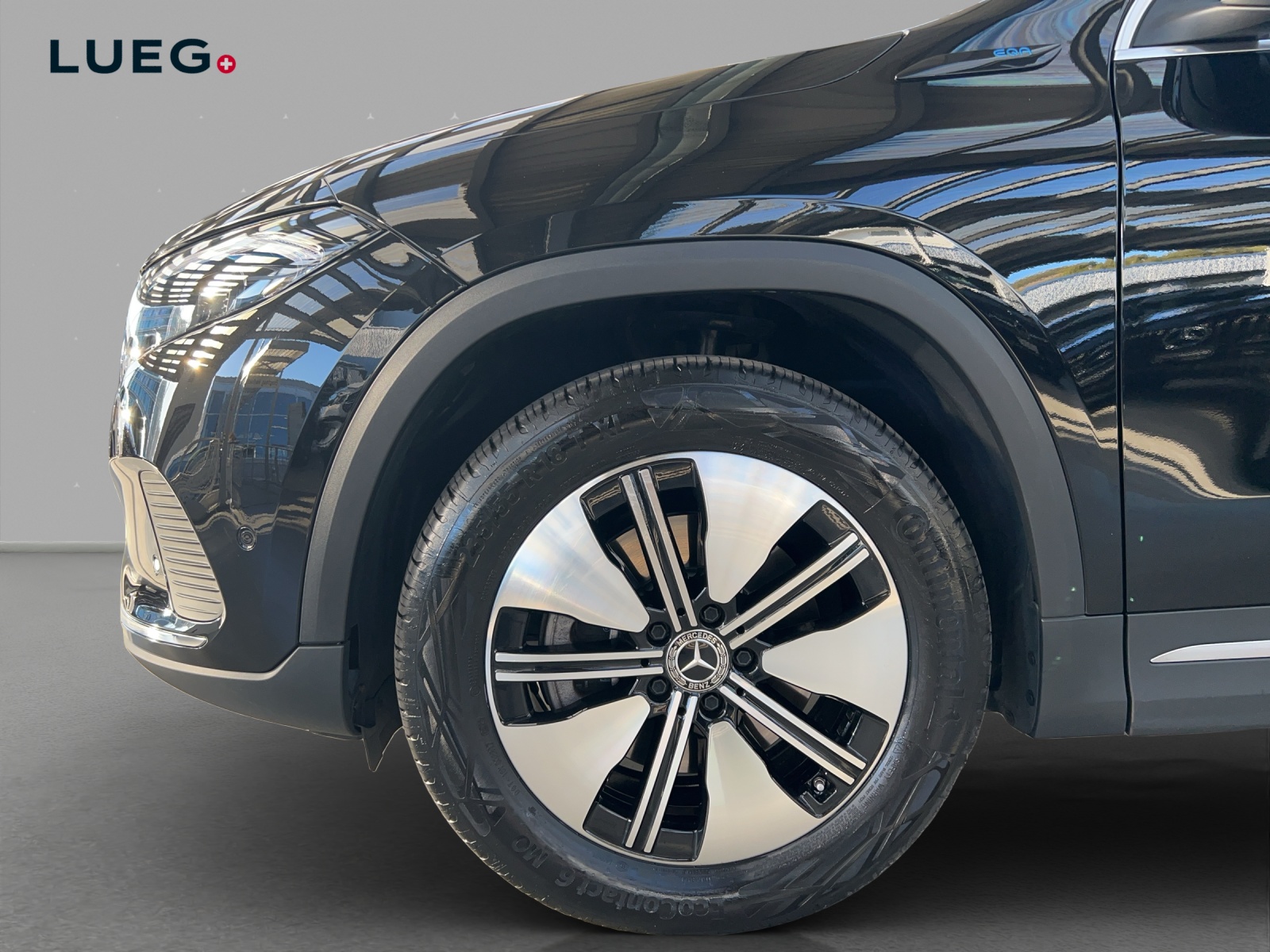 MERCEDES-BENZ EQA 300 4Matic-image-6