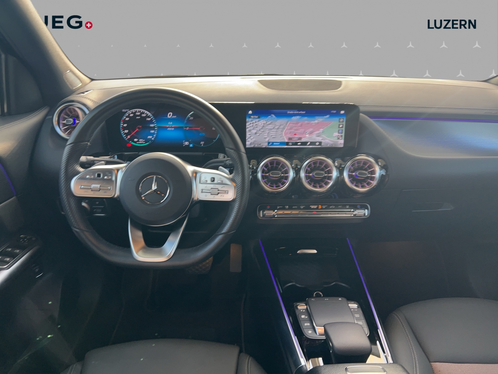 MERCEDES-BENZ EQA 300 4Matic-image-8