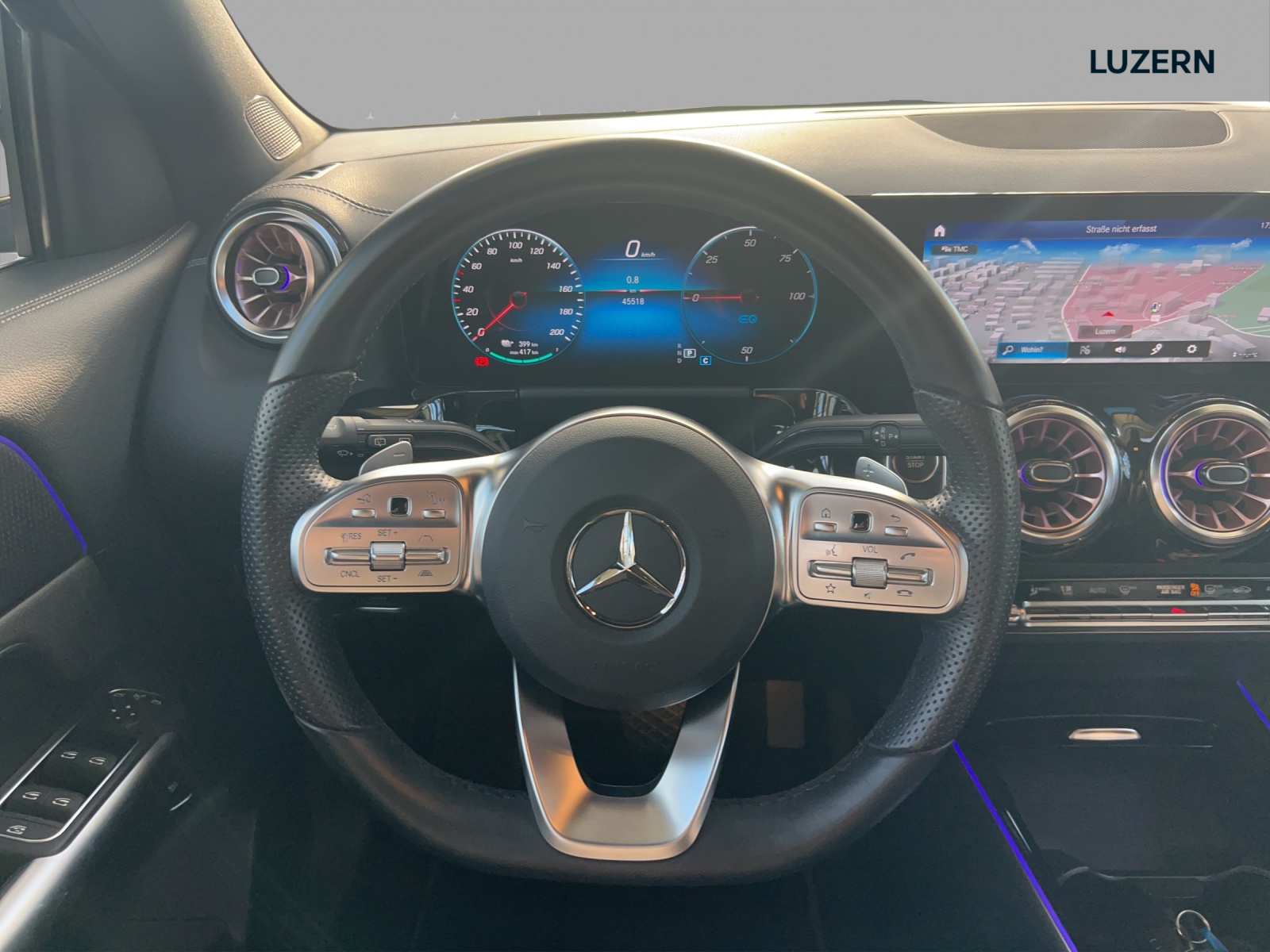 MERCEDES-BENZ EQA 300 4Matic-image-9