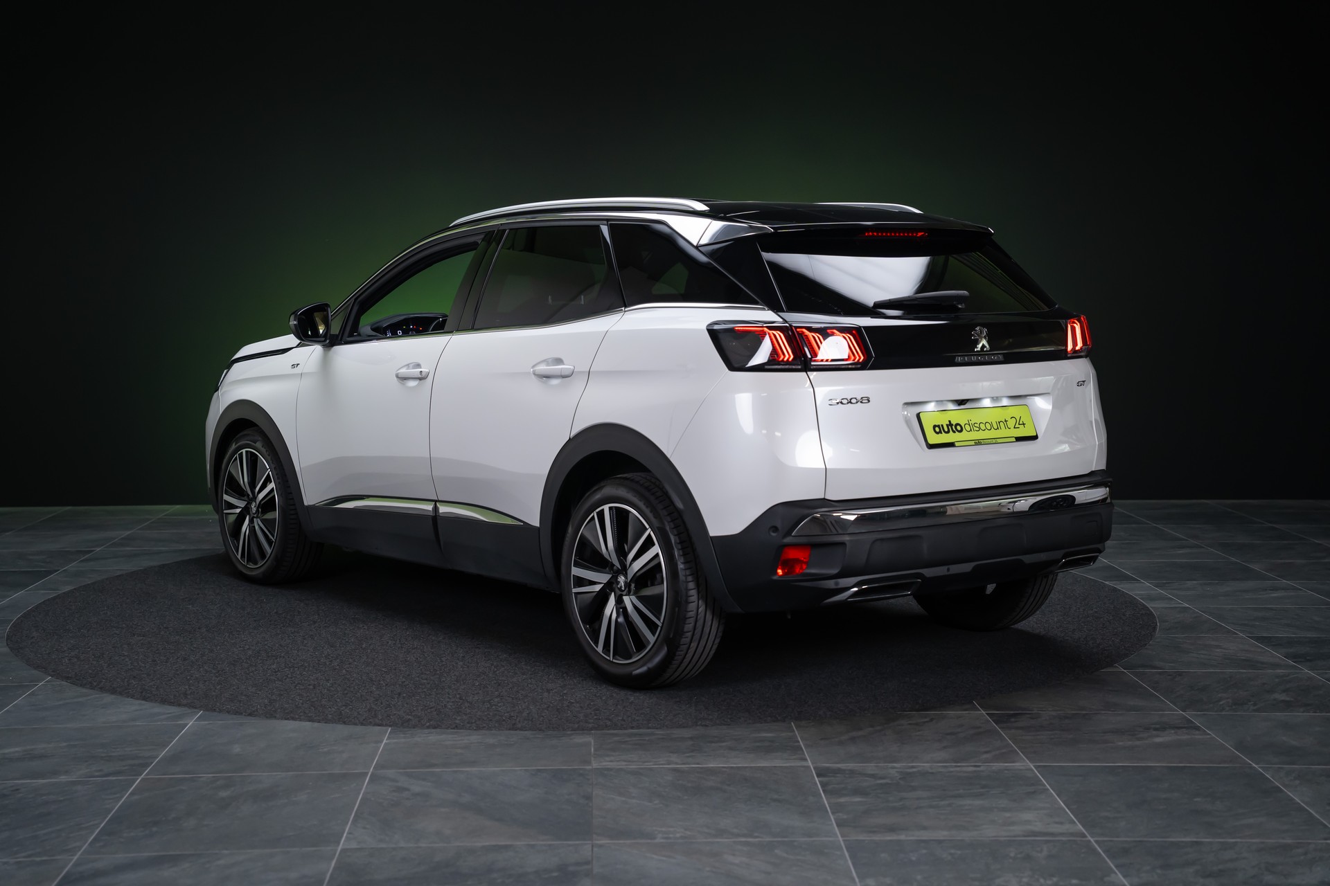 PEUGEOT 3008 1.6 PureTech GT Pack / CH-Fahrzeug / Panorama-Schiebedach / 360°Kamera-image-8