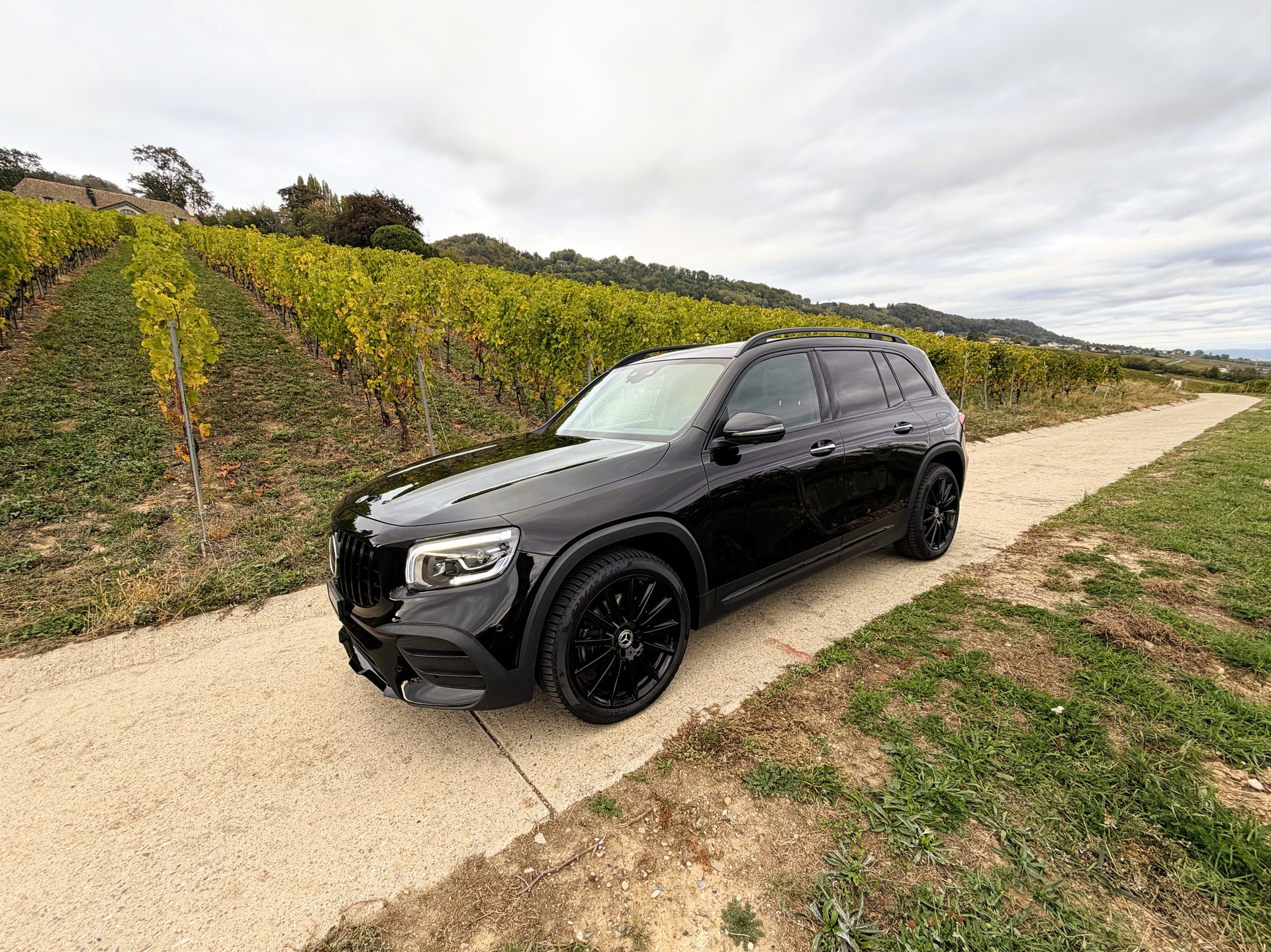 MERCEDES-BENZ GLB 220 d AMG Line 4 MATIC 8G-Tronic-image-1