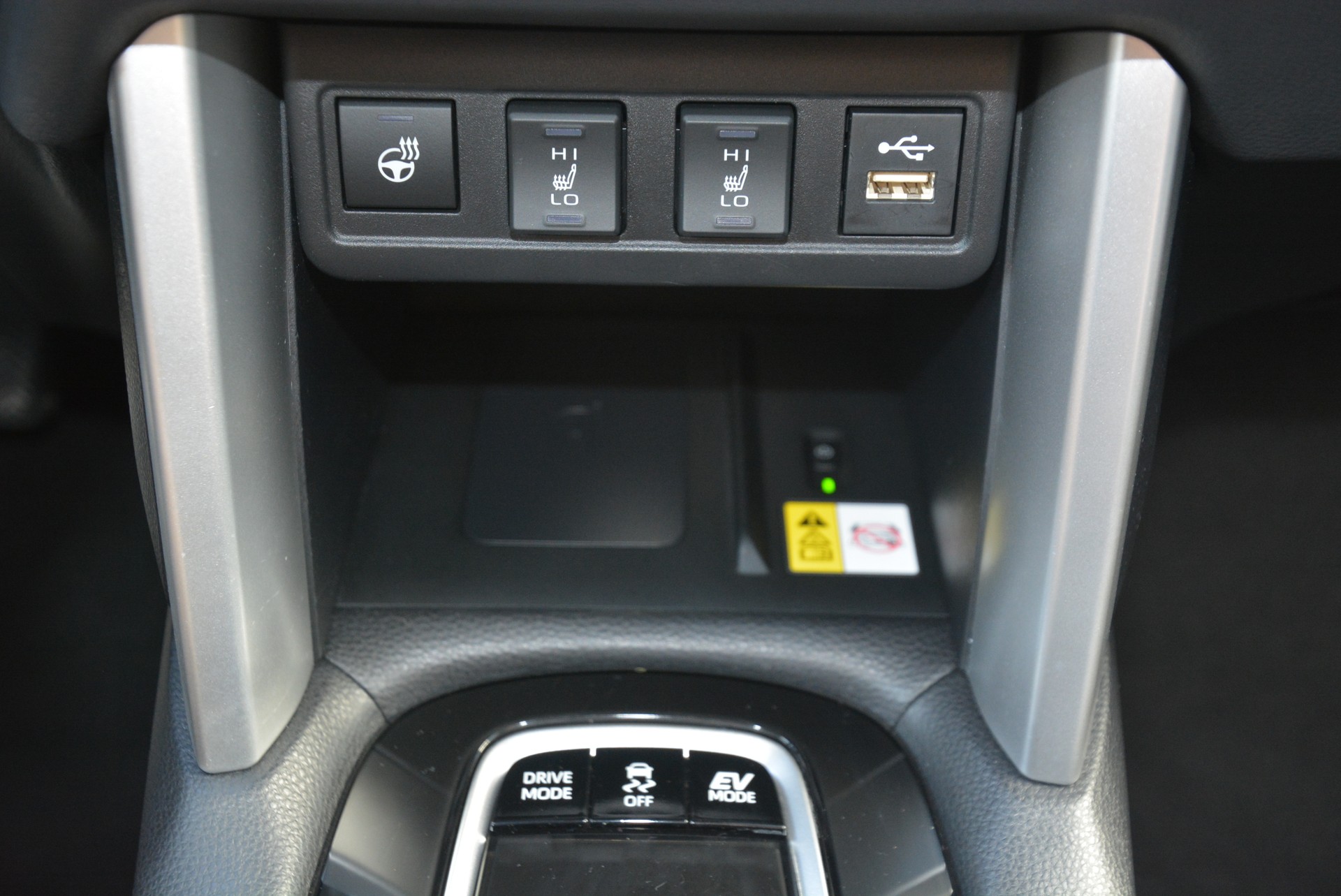 TOYOTA Corolla Cross 2.0 4WD Premium e-CVT-image-11