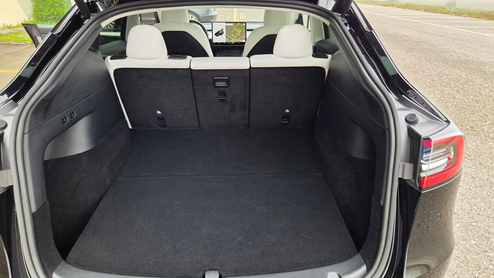 TESLA Model Y LongRange "Boost-Upgrade" SoH 88%-image-13