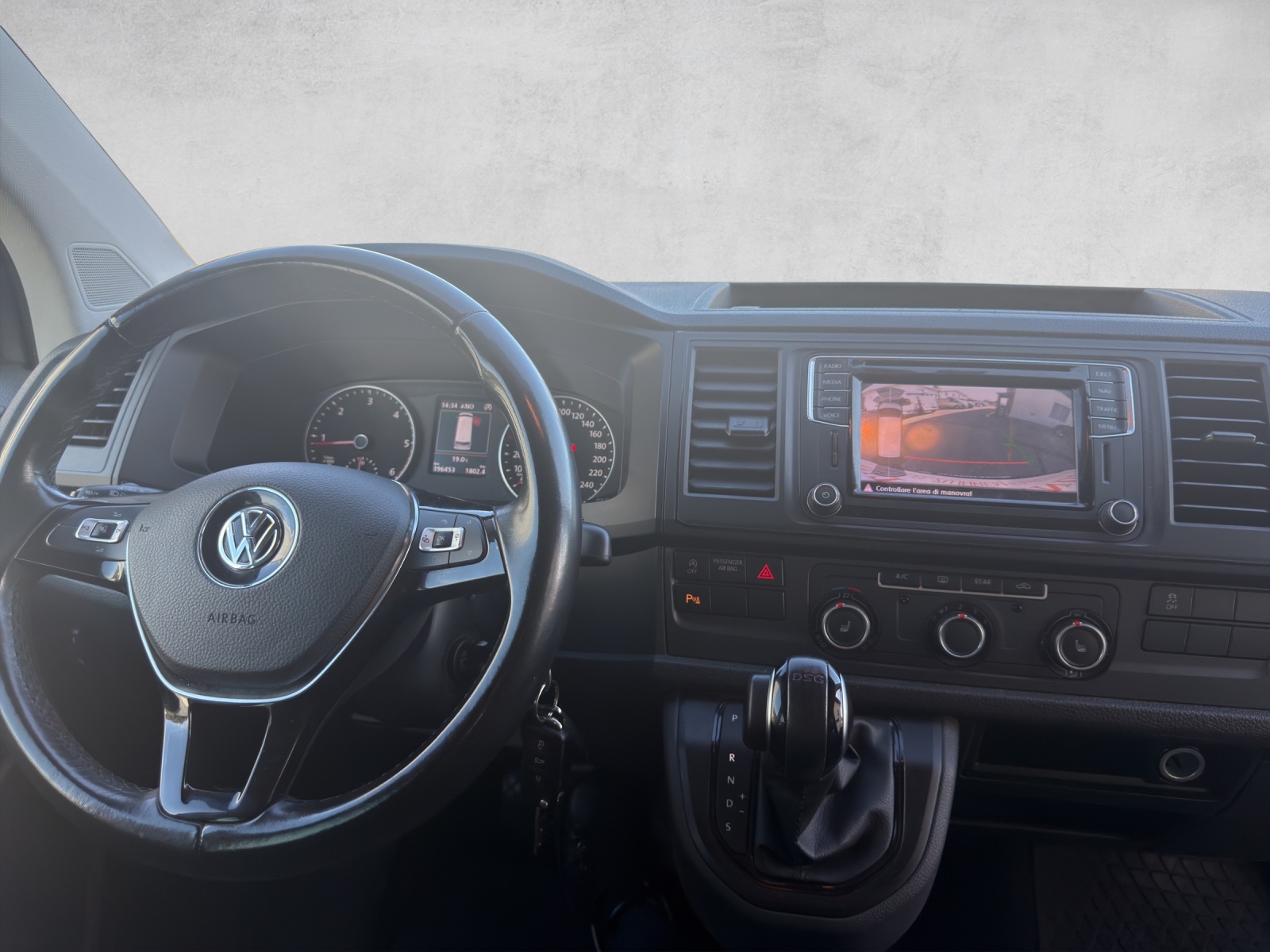 VW T6 Caravelle 2.0 Bi-TDI Comfortline 4Motion DSG-image-11