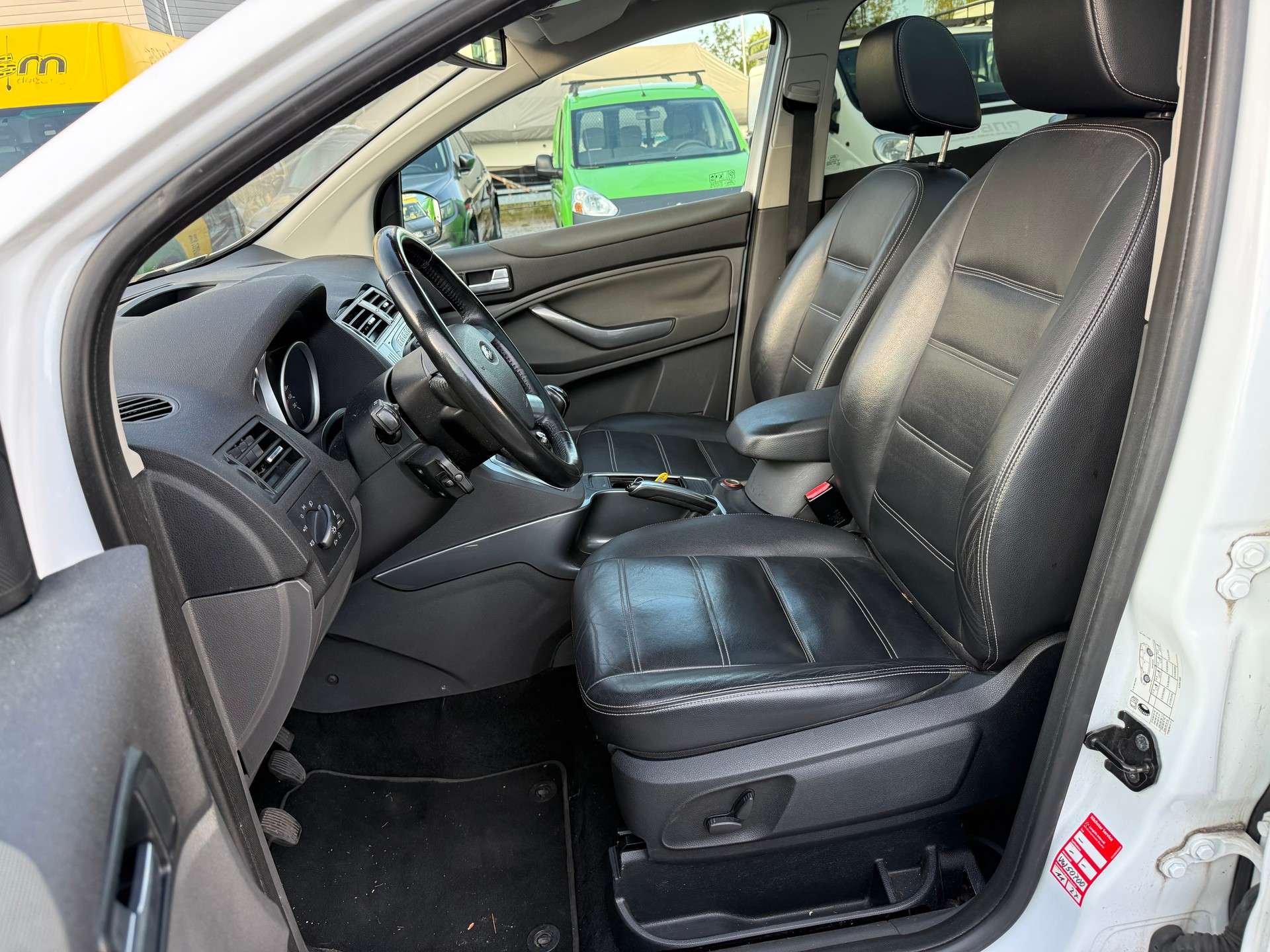 FORD Kuga 2.0 TDCi Titanium 4WD-image-11