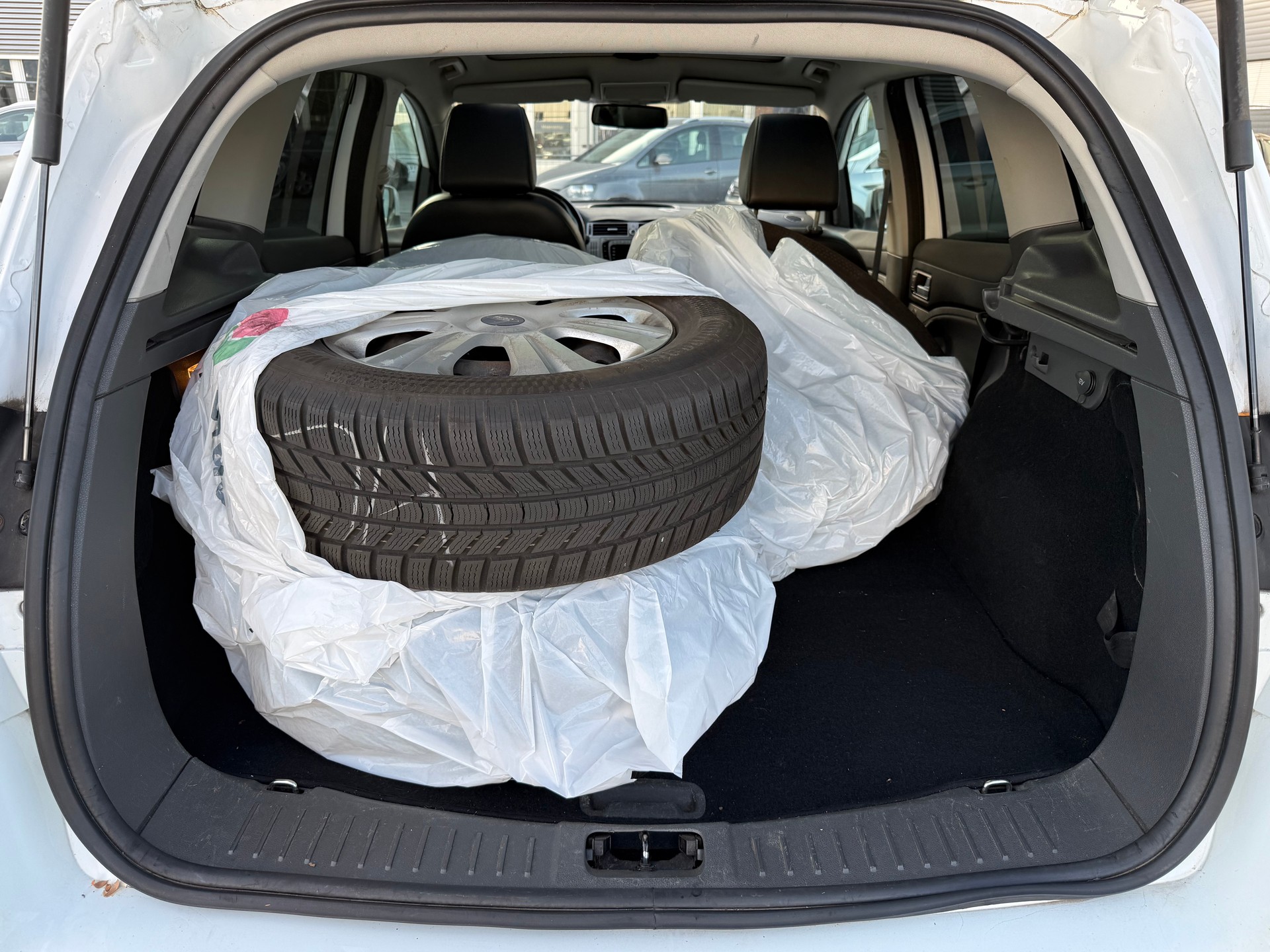 FORD Kuga 2.0 TDCi Titanium 4WD-image-9