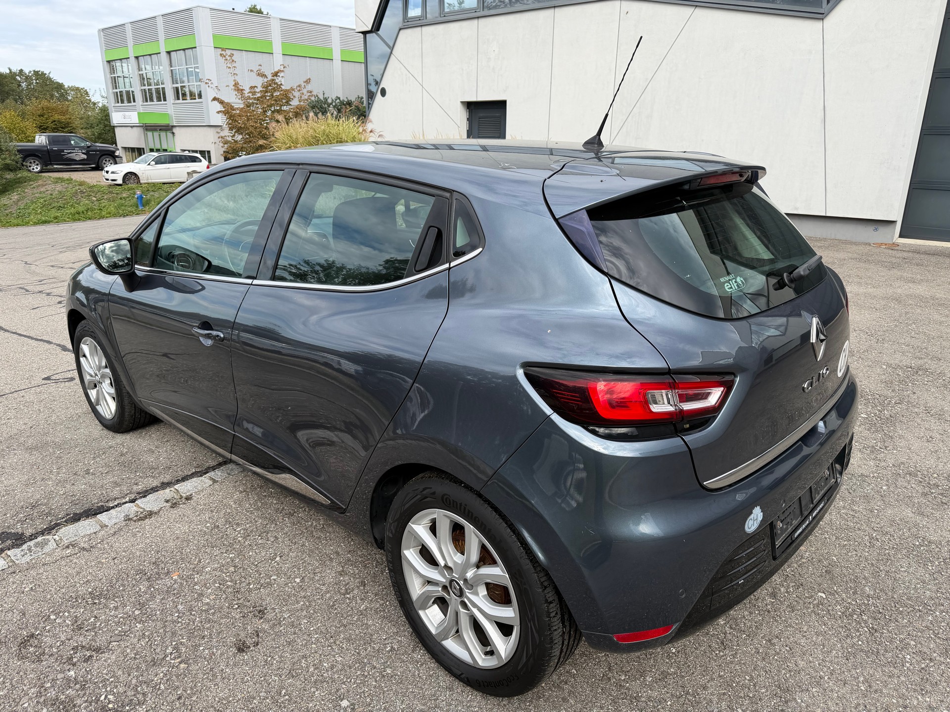 RENAULT Clio 1.2 16V T Intens-image-3