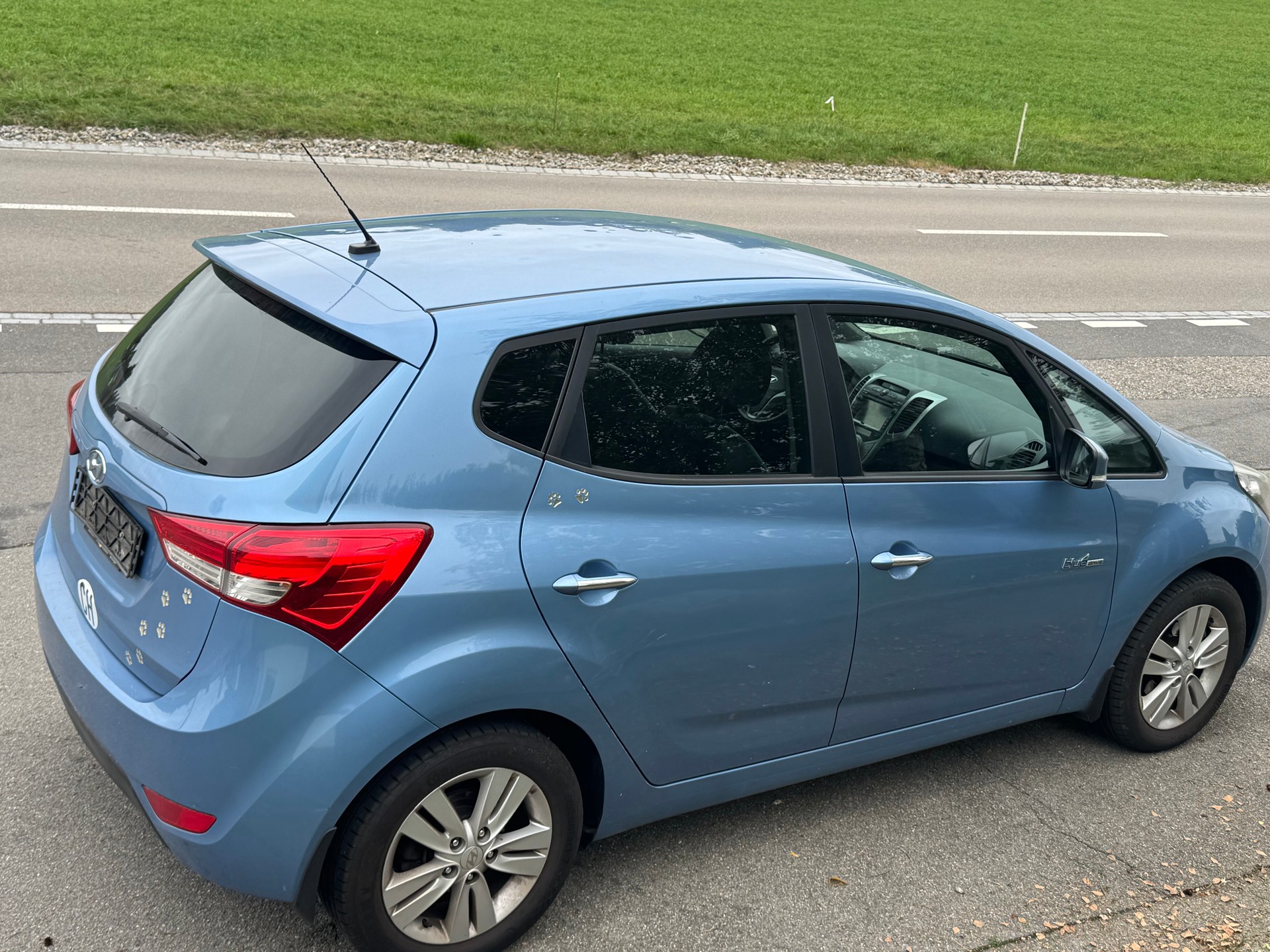 HYUNDAI iX20-image-3