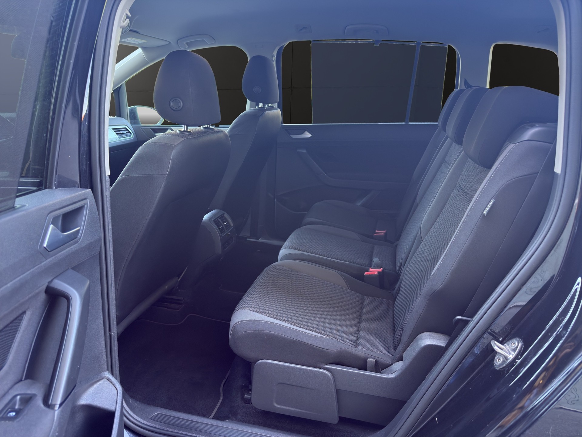 VW Touran 1.6 TDI BlueMotion Technology Family DSG 7Plätzer-image-14