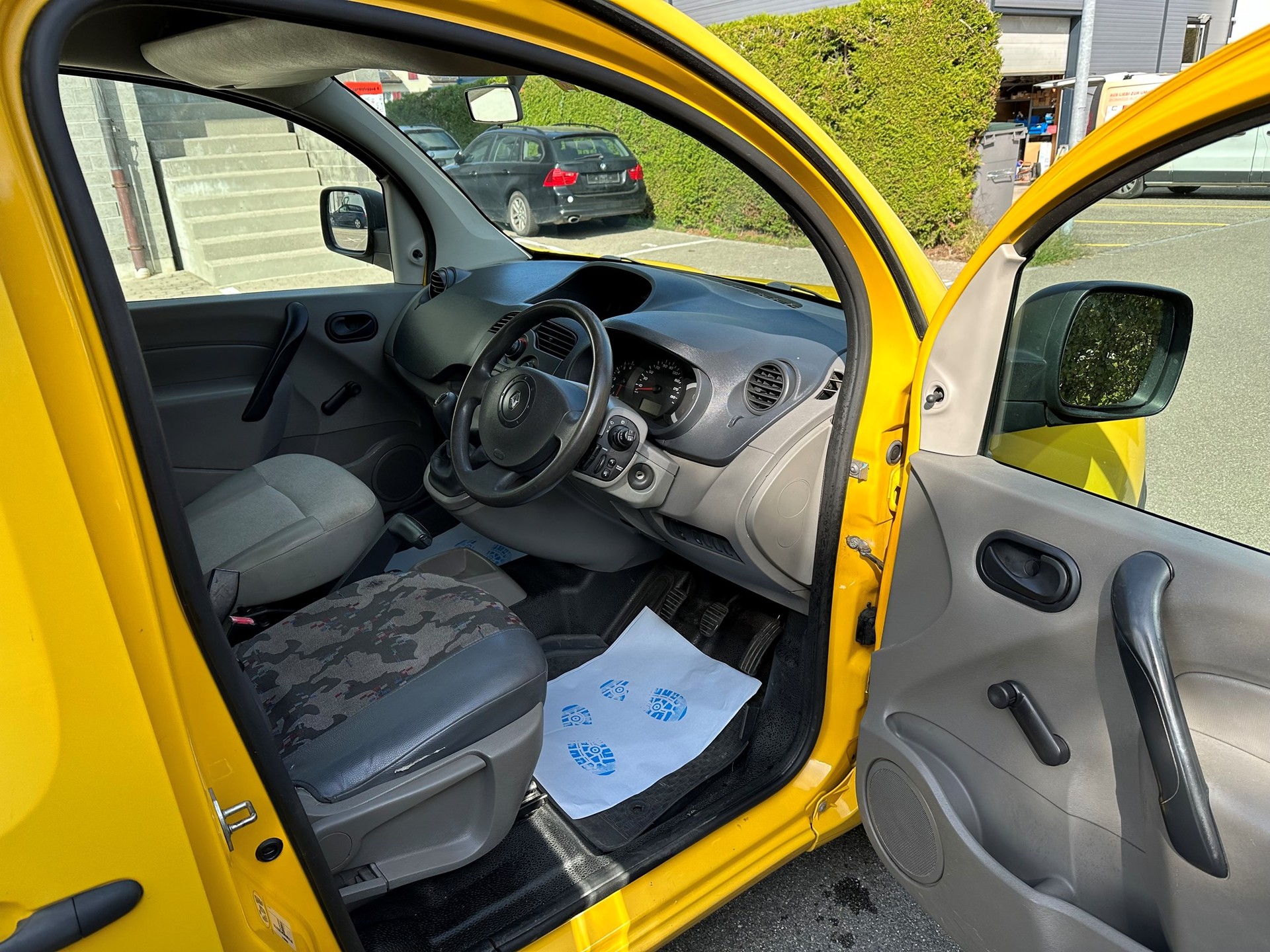 RENAULT Kangoo 1.6 90-image-11