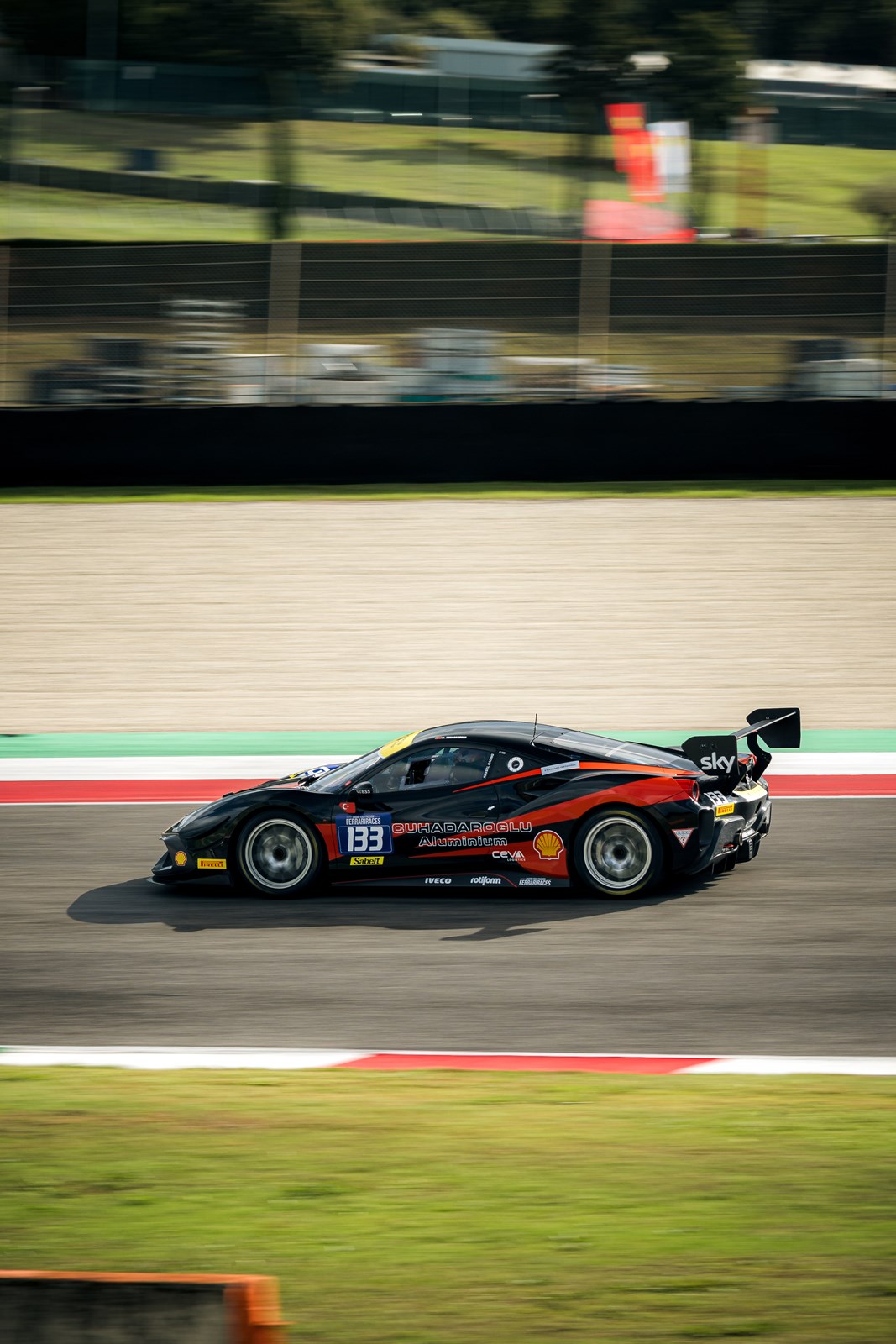 FERRARI 488 Challenge EVO-image-3